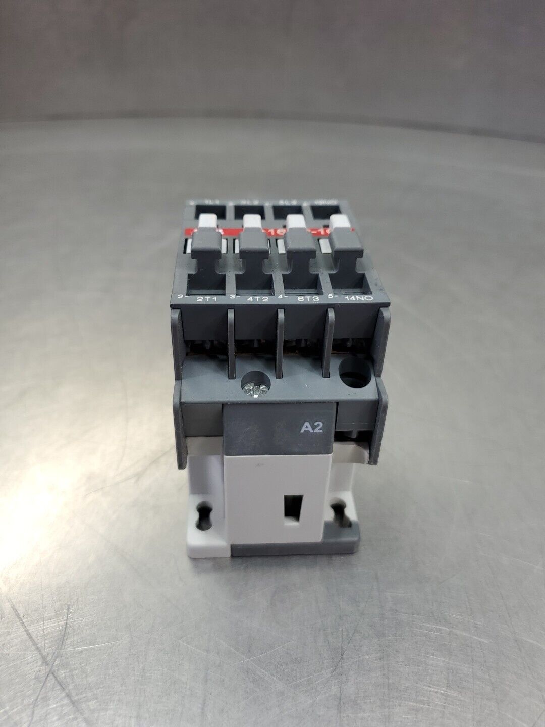 ABB A16-30-10 Contactor, 230-690V Coil AC 30A.                             4E-35
