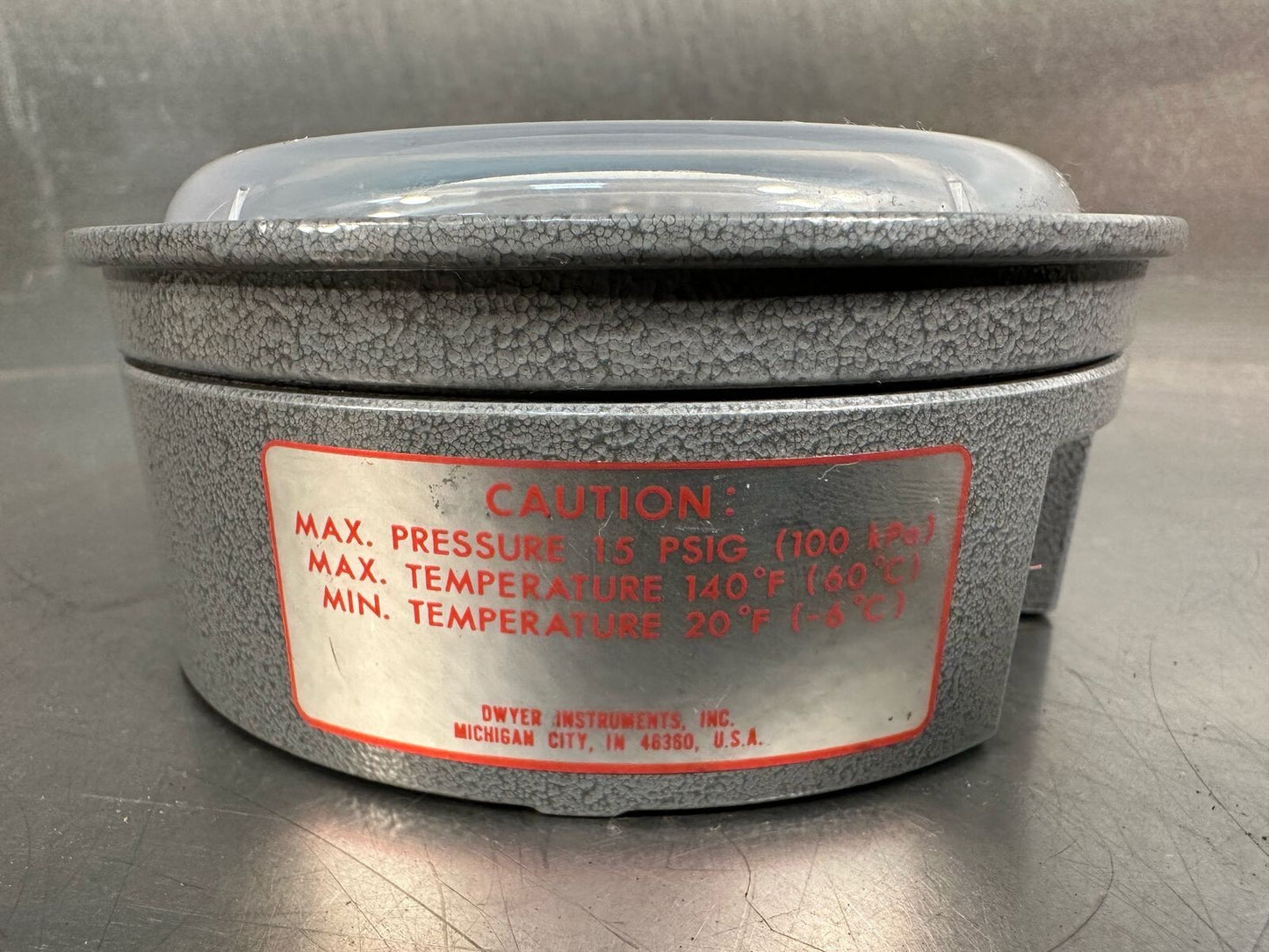 Dwyer 2000-750pa MAGNEHELIC 0-700 MAX PRESSURE 100KPA   (7.4.2)