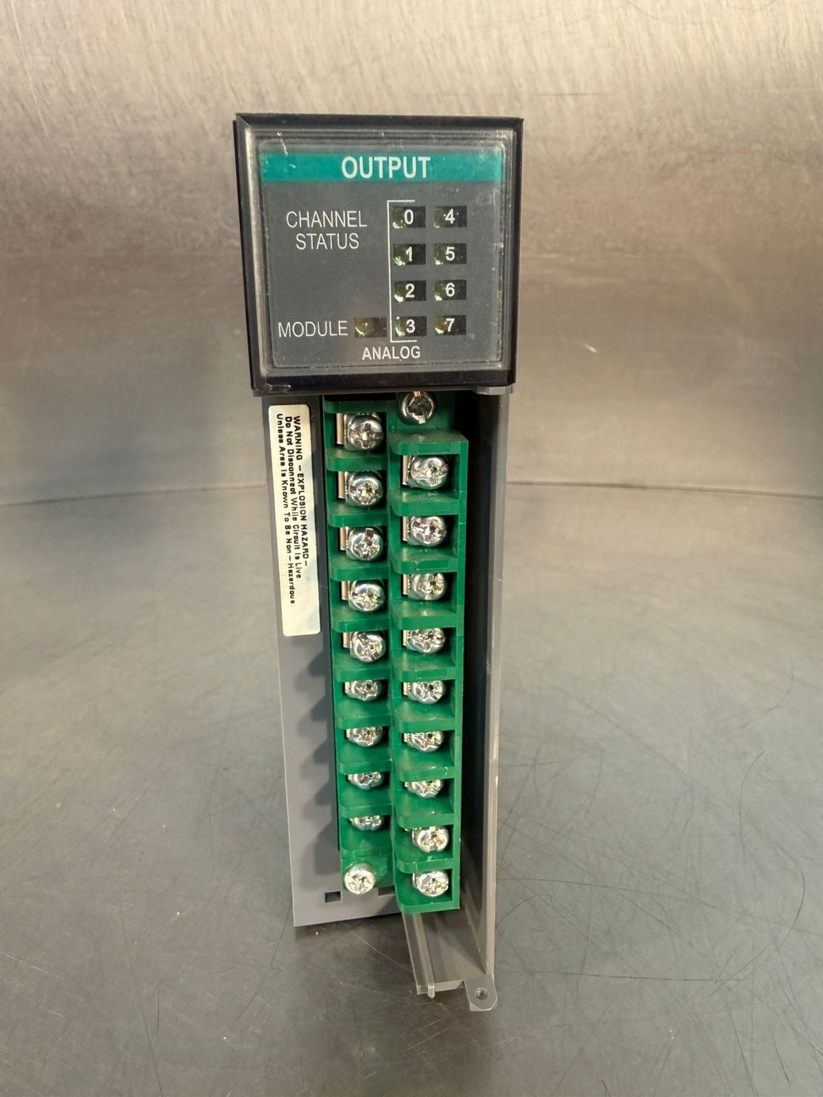 Allen Bradley 1746-NO8I /A SLC 500 8-Ch Analog Out Mod FRN 1.00   (11.4.5)