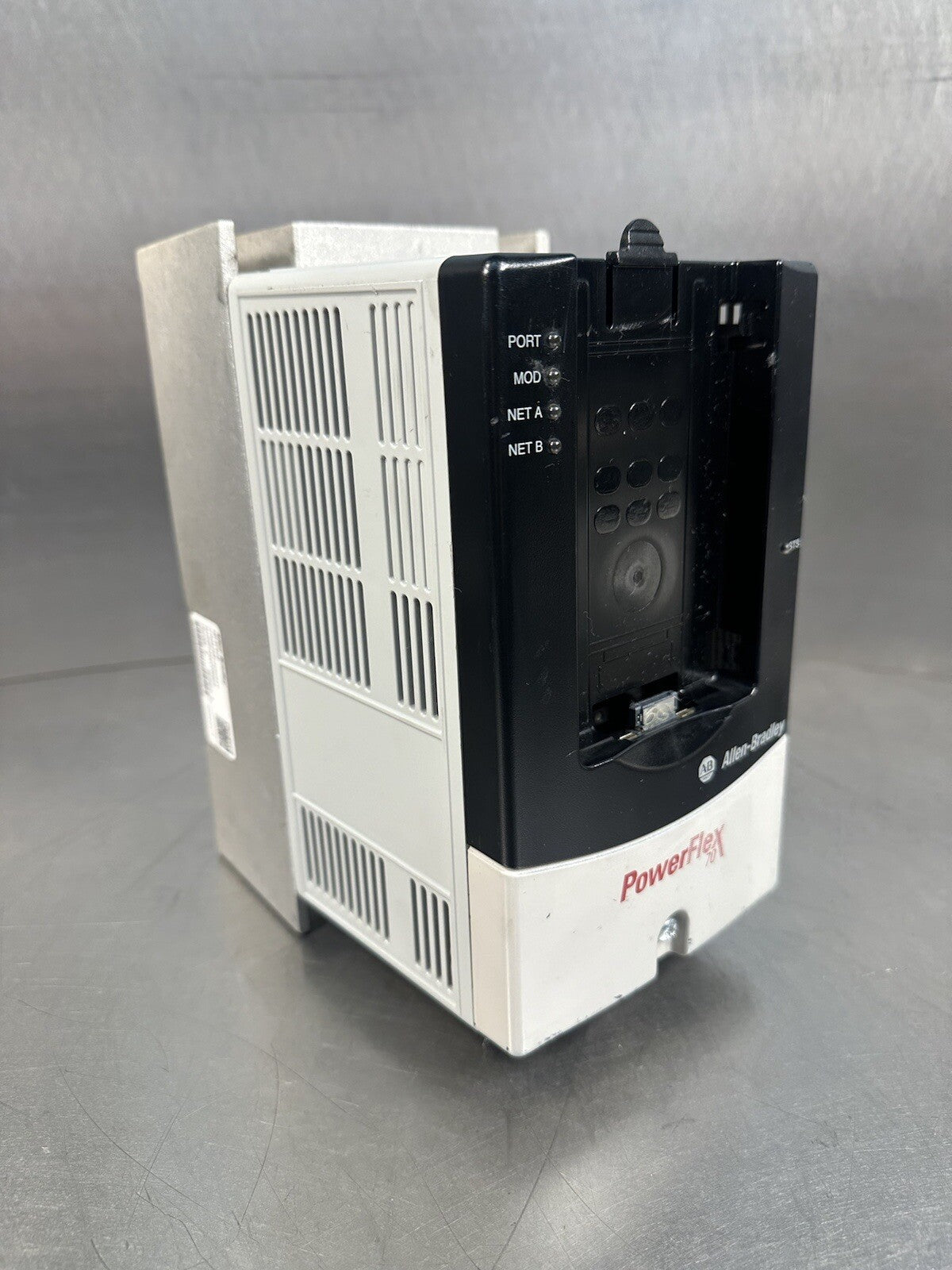 Allen-Bradley 20A D 2P1A3AYYNNC0 PowerFlex 70 480V, 1HP, 2.4A (BIN-1.4.4)