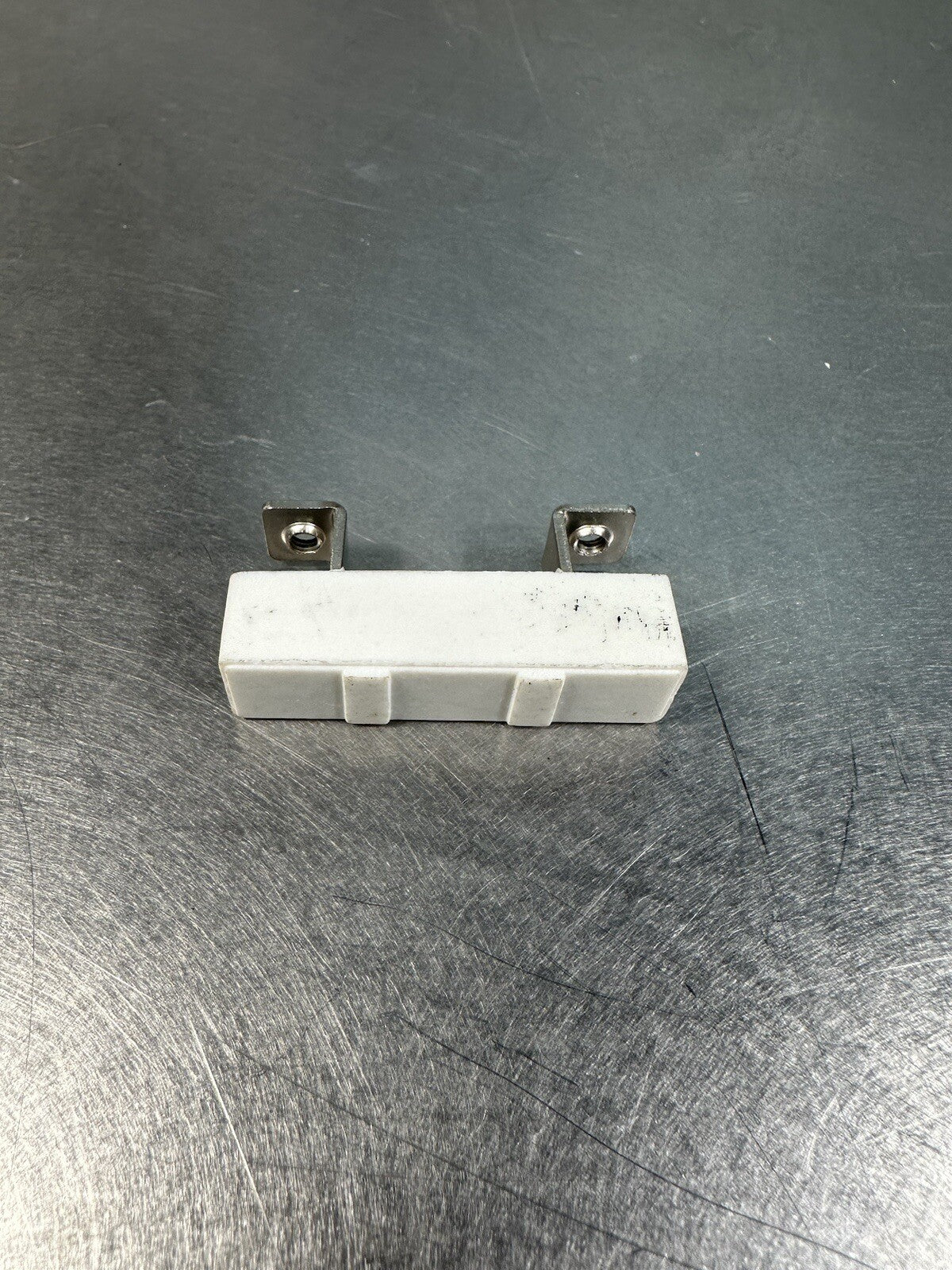 Yaskawa Discharge Resistor By JRM. DD, 15B, 27KohmJ. (BIN-1.5.1)