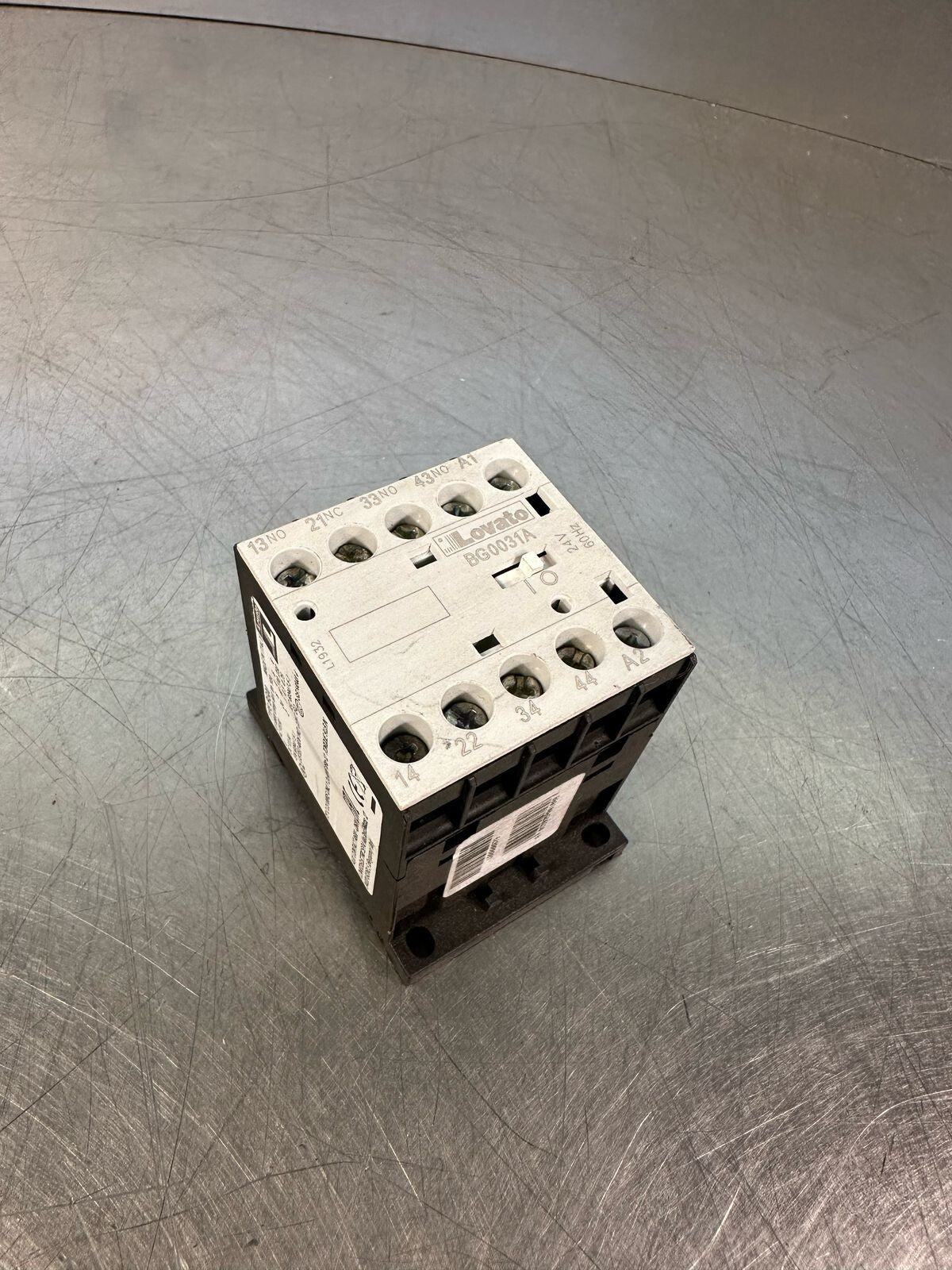 Lovato BG0031A Contactor 24V 60HZ                                   (7.2.5)