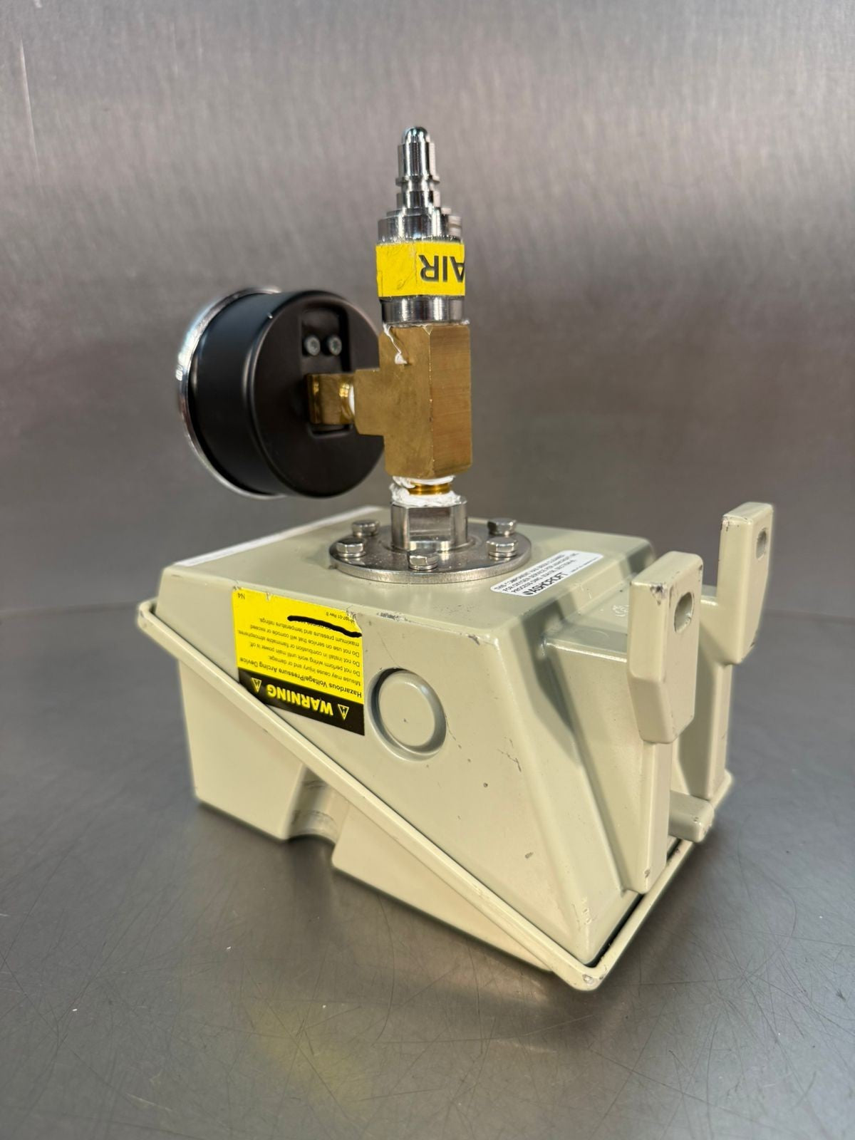 Beacon Medaes 4107656915 15A, 125-250Vac /100psi Proof 1000       (12.6.5)