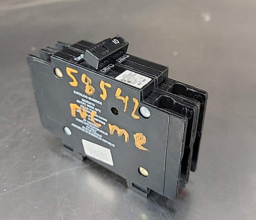 EATON  E-7819CIRCUIT BREAKER   120/240 VAC(BIN354)