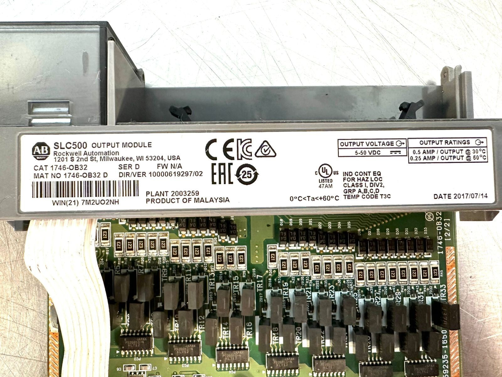 Allen Bradley 1746-OB32 /D SLC 500 DC Output 1746-0B32  (2.3.3)