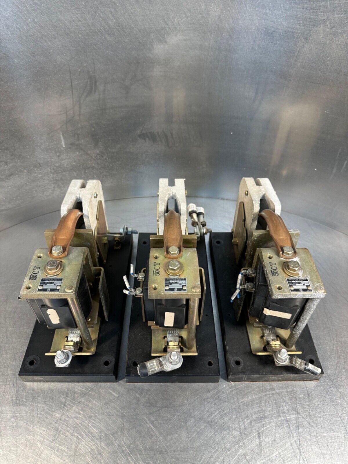 GE General Electric Y101A2  DC Contactor Relay 150 DC Amps 600V (4A-29)