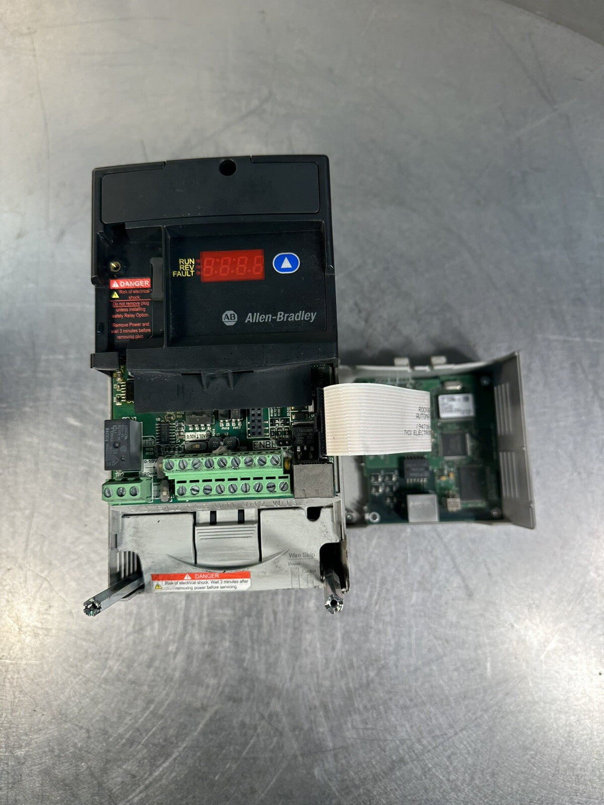 ALLEN BRADLEY 22D-D2P3N104 POWER FLEX 40P - 1HP + 22-COMM-E - EACH - (BIN-1.4.3)
