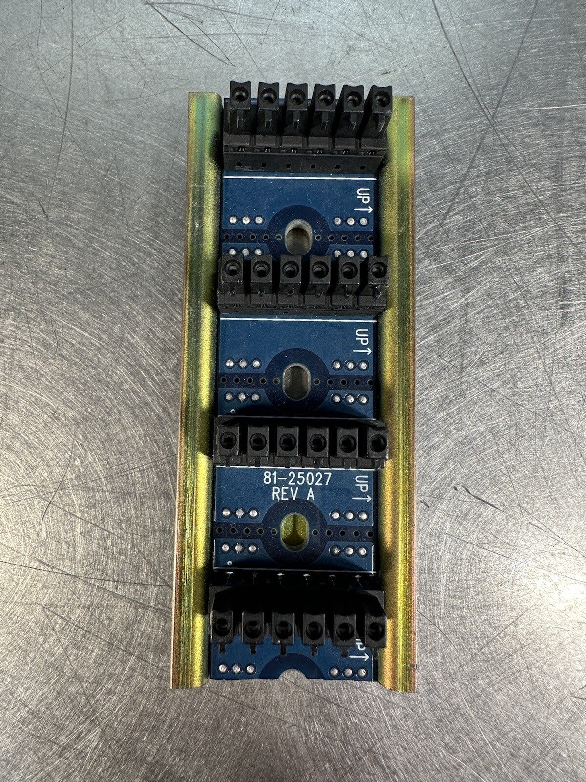 Eaton 812507 REV A 4 Position QCPort Backplane (BIN-1.4.2)