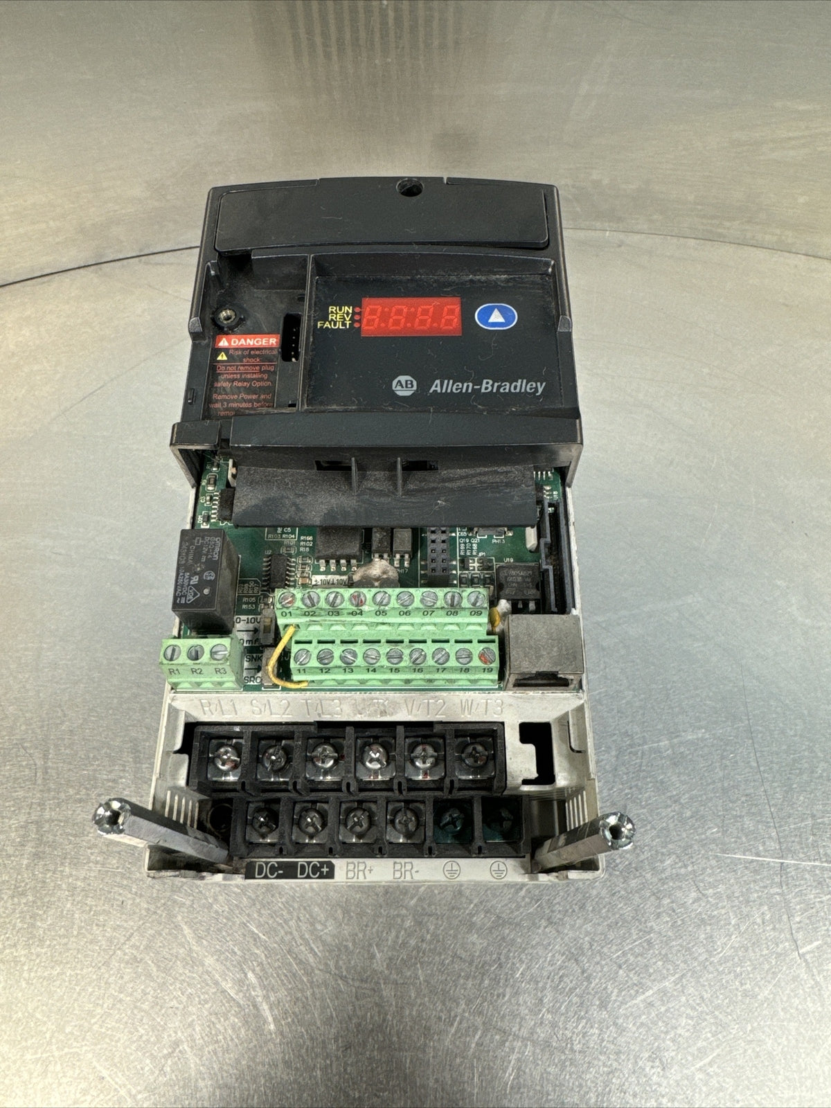 22D-D4P0N104 AB PowerFlex 40P Drive 2 HP Series A Tested Good (Bin 2.5.1)