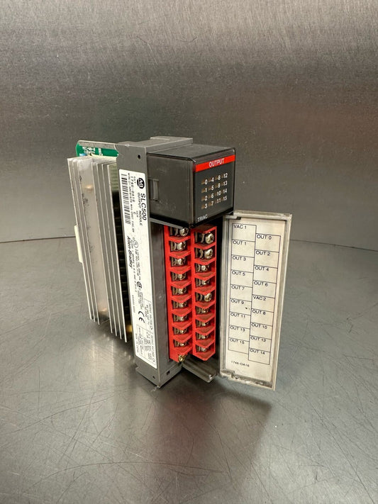 Allen Bradley 1746-0A16 SER. C OUTPUT MODULE SLC500 1746-OA16 (5.3.4)