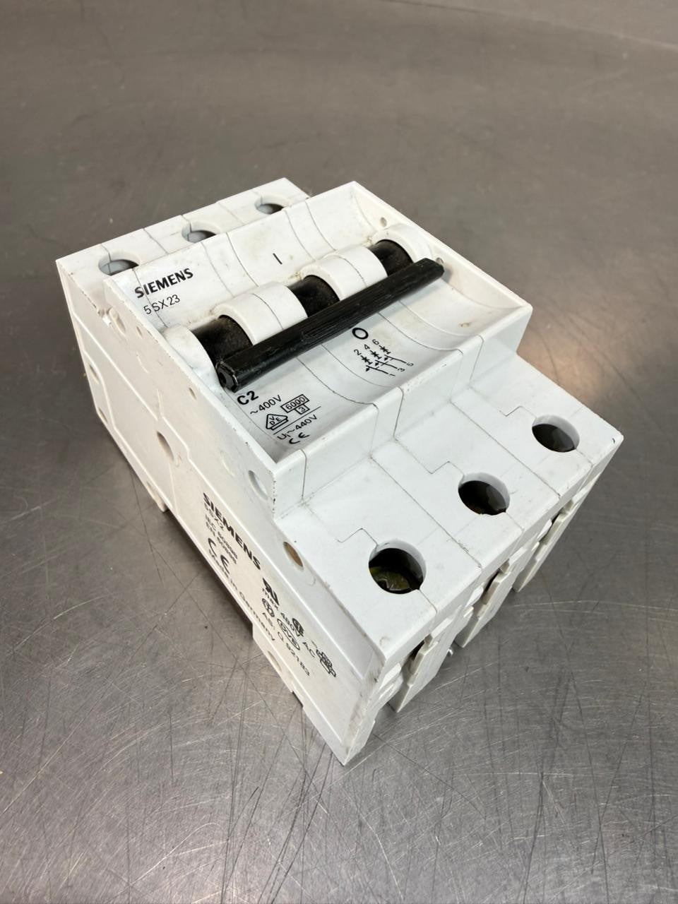 Siemens 5SX23 Circuit Breaker 5SX2 3 Pole Trip Class             (9.3.2)