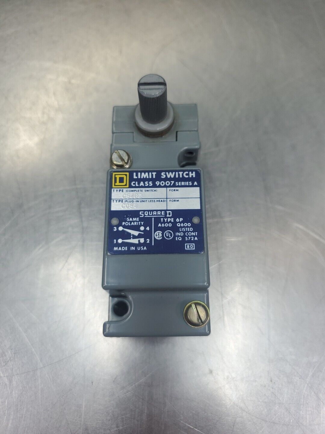 SQUARE D C54B2 Class 9007 TYPE C054 LIMIT SWITCH.                          4E-34