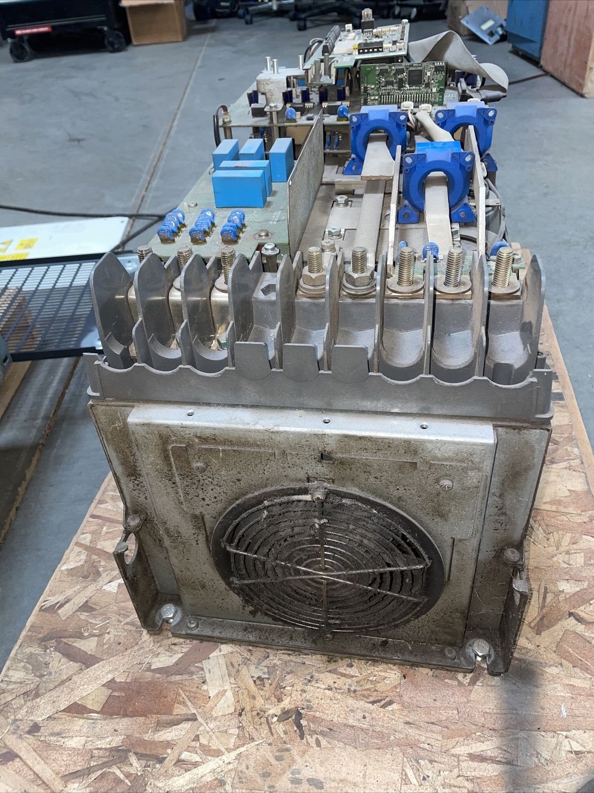 ABB SERVO DRIVE ACS550-U1-157A-4 @1A