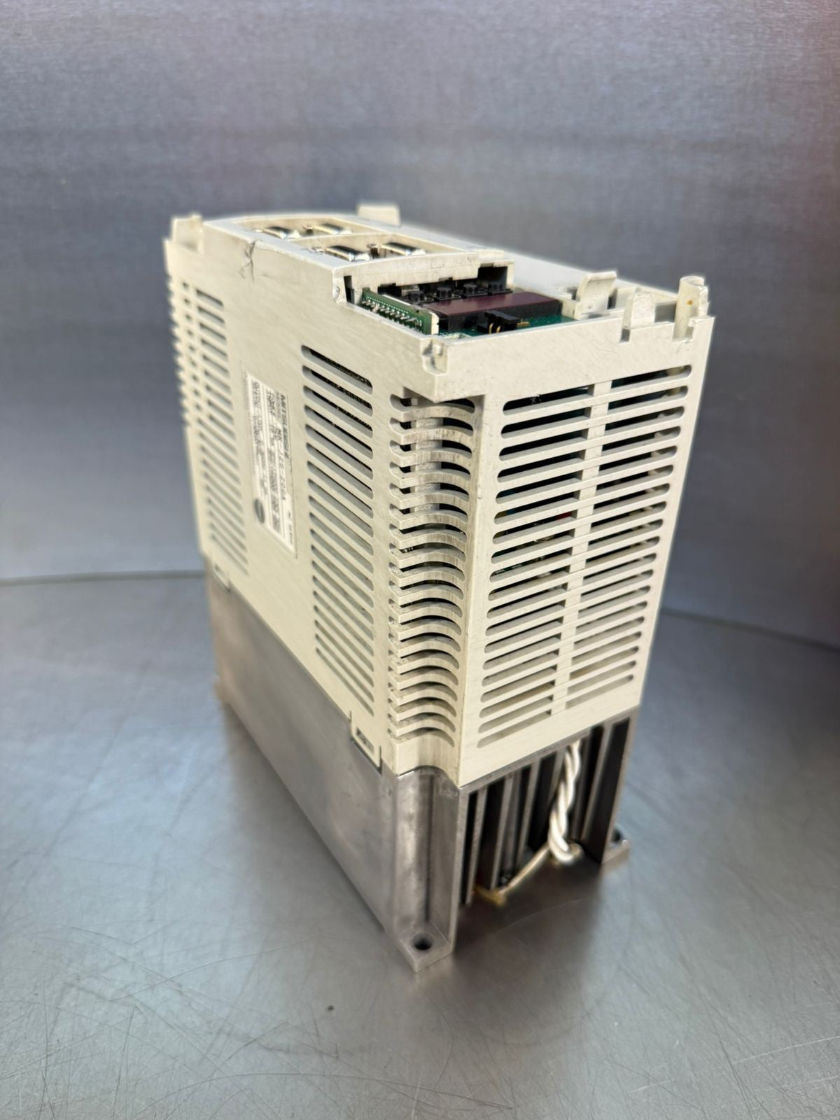 Mitsubishi MR-J2S-200A Ac Servo  Drive Output 0-360hz 170vac 2kw (2.4.3)