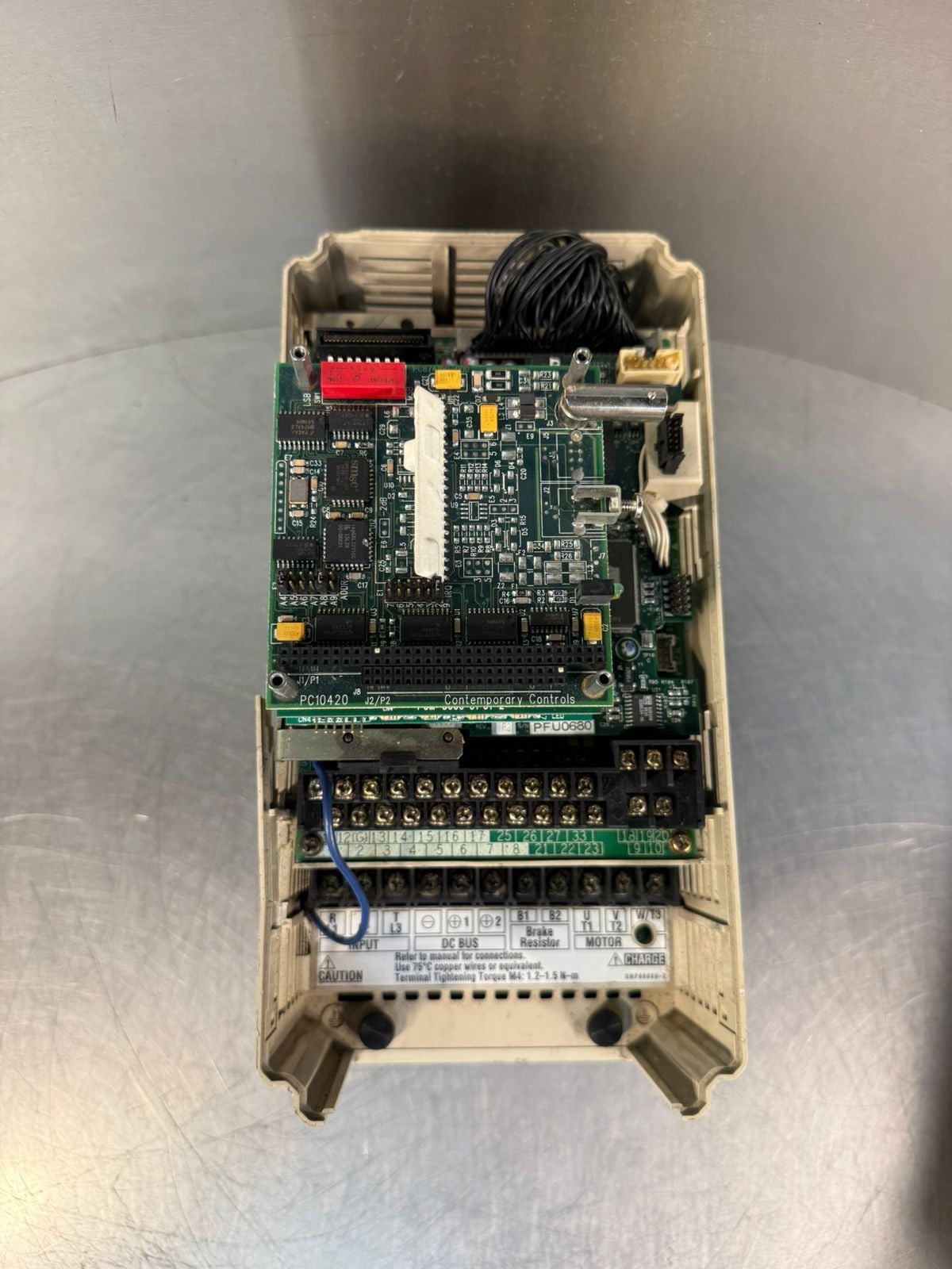 *2098 Magnetek Staca-B011-A1 3Phase Inp 380-460V / Out 0-460V            (8.4.3)