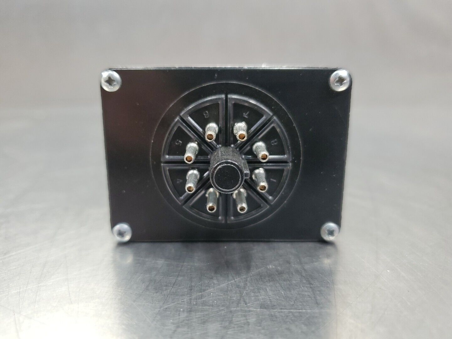 PQSI 1002-120V COIL LOCK RELAY.                                               4D