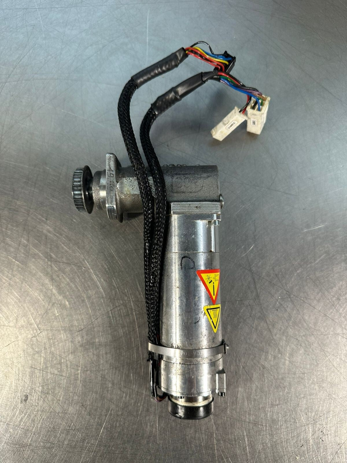 Kuka MG-03-40-60 Roboter Gmbh Io 0.96 Arms 400Vdc 6000Rpm 0.17kw  (4.4.4)