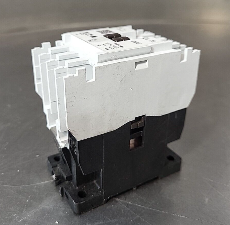 Eaton D15CR22AB  SER.B1 Control Relay 120/240v-