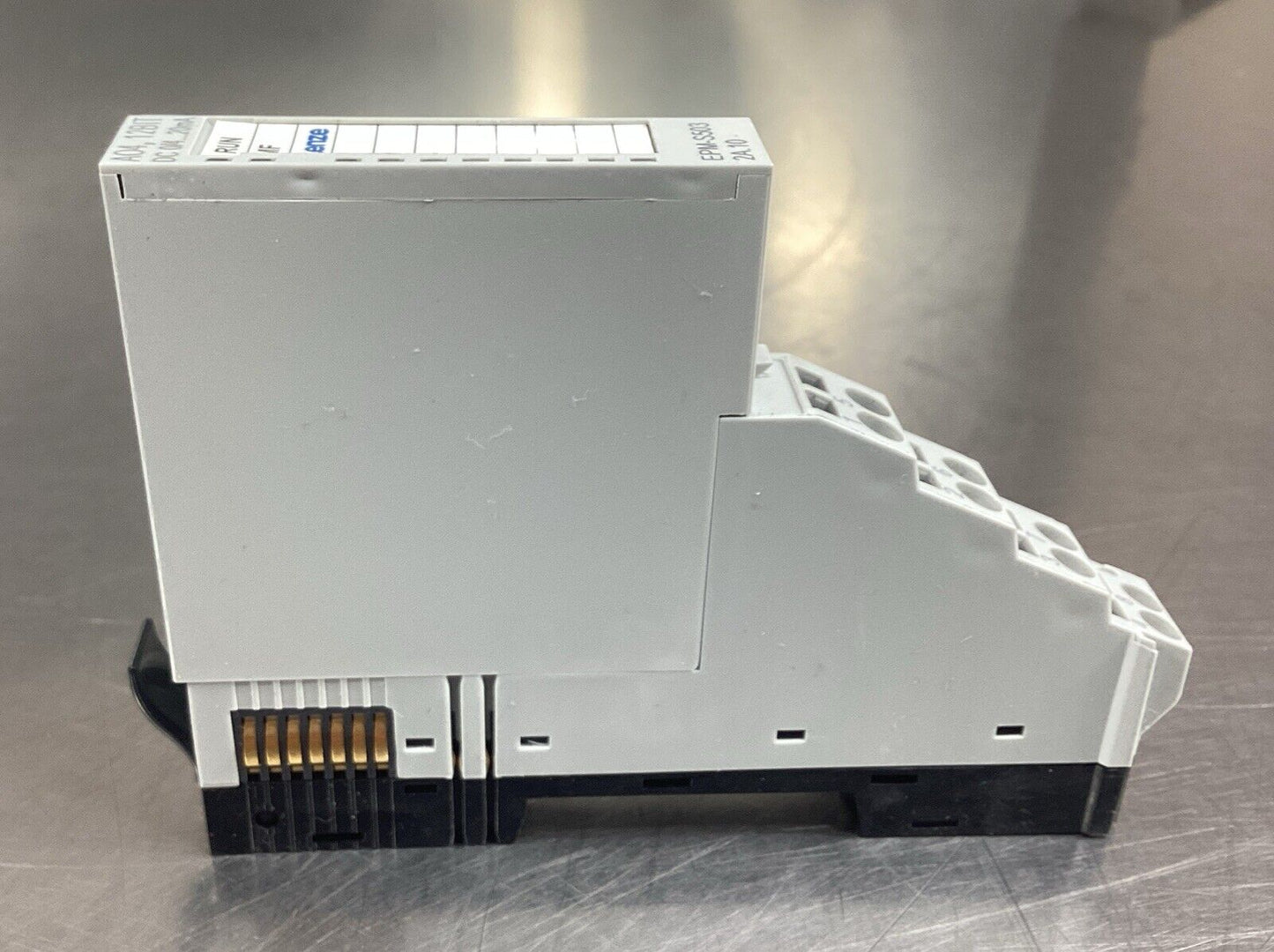Lenze  EPM-S503.2A.10  Input Output Module        3E-32
