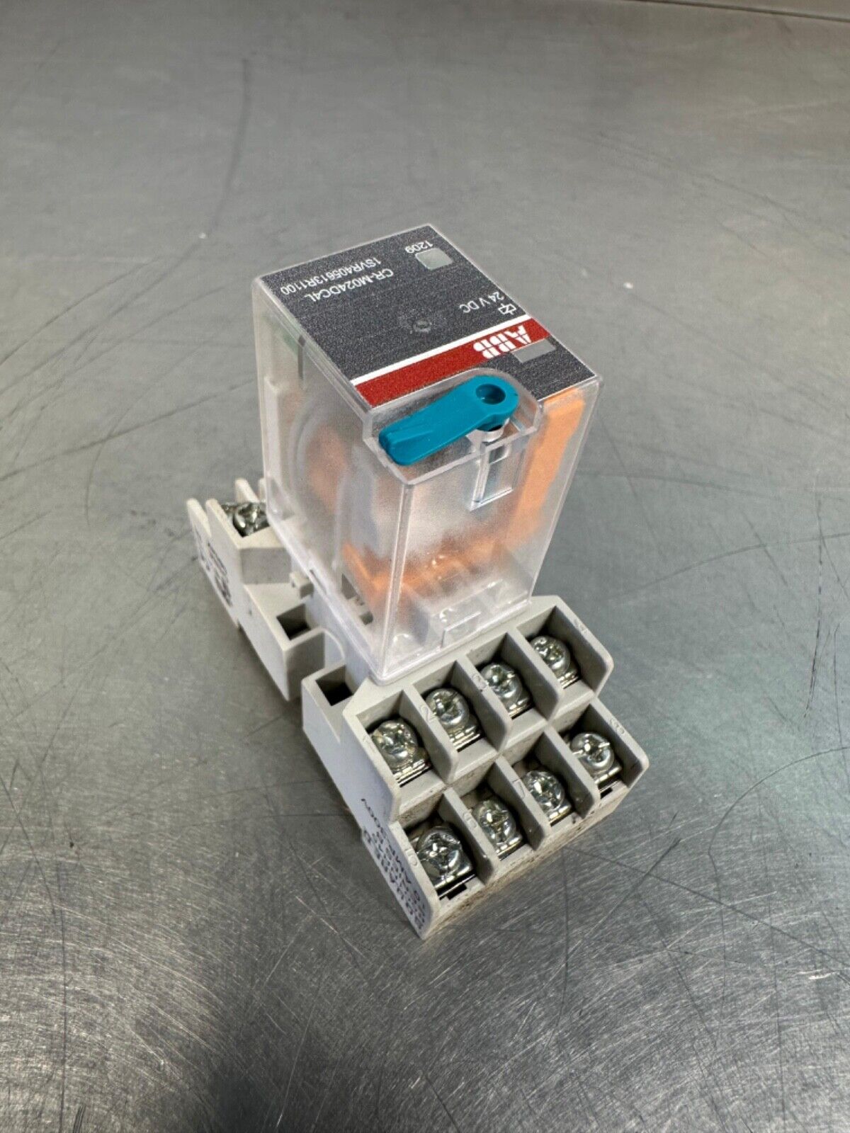 Abb Cr-m024dc4L 1svr405613r1100 Relay w/ Square D 8501nr45 B Base (4E-58)