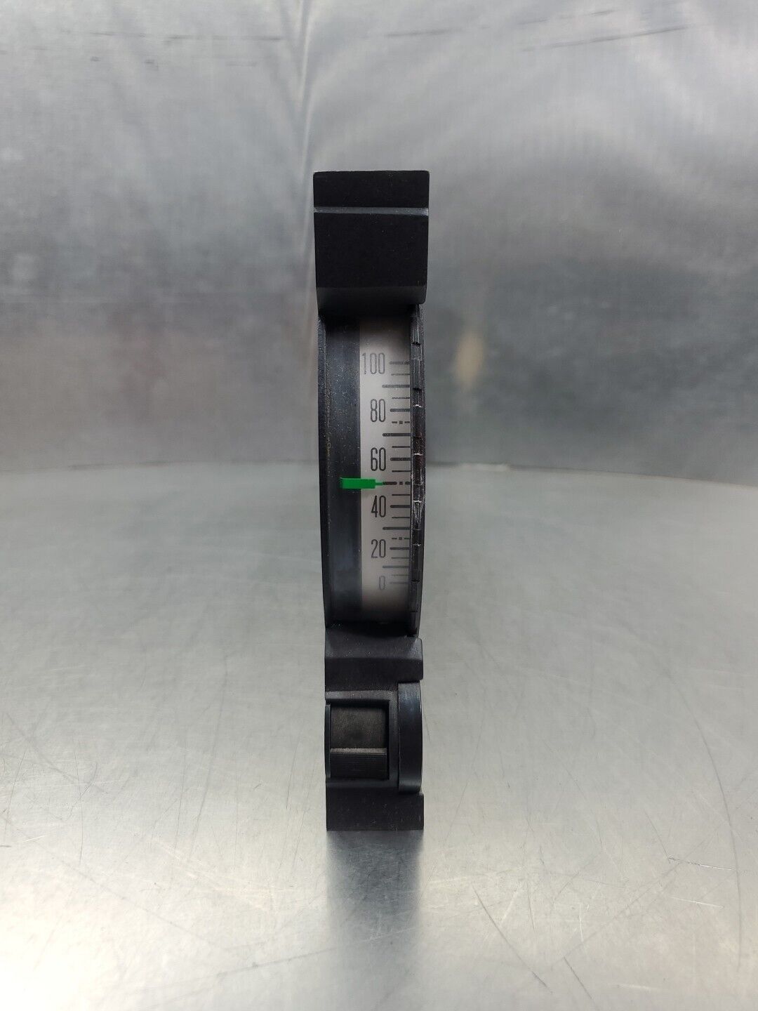 FISHER Type TL131 Fixed Scale Indicator Module.                            3C-41