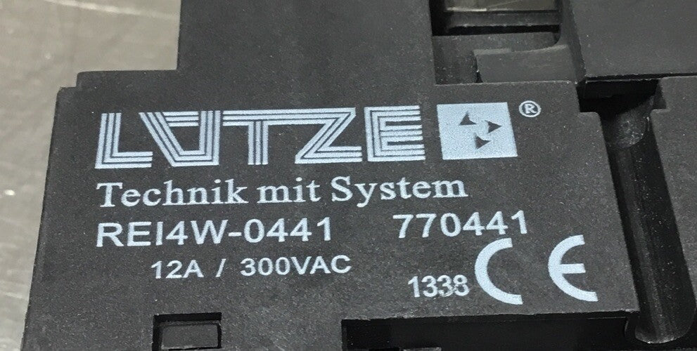 47748092