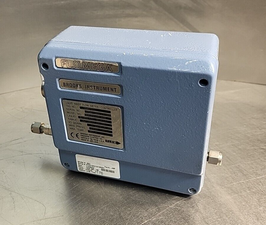 Brooks 5882BA1  Flomega Mass Flow Meter / Controller/ AF4AA(BIN 3.2.4)