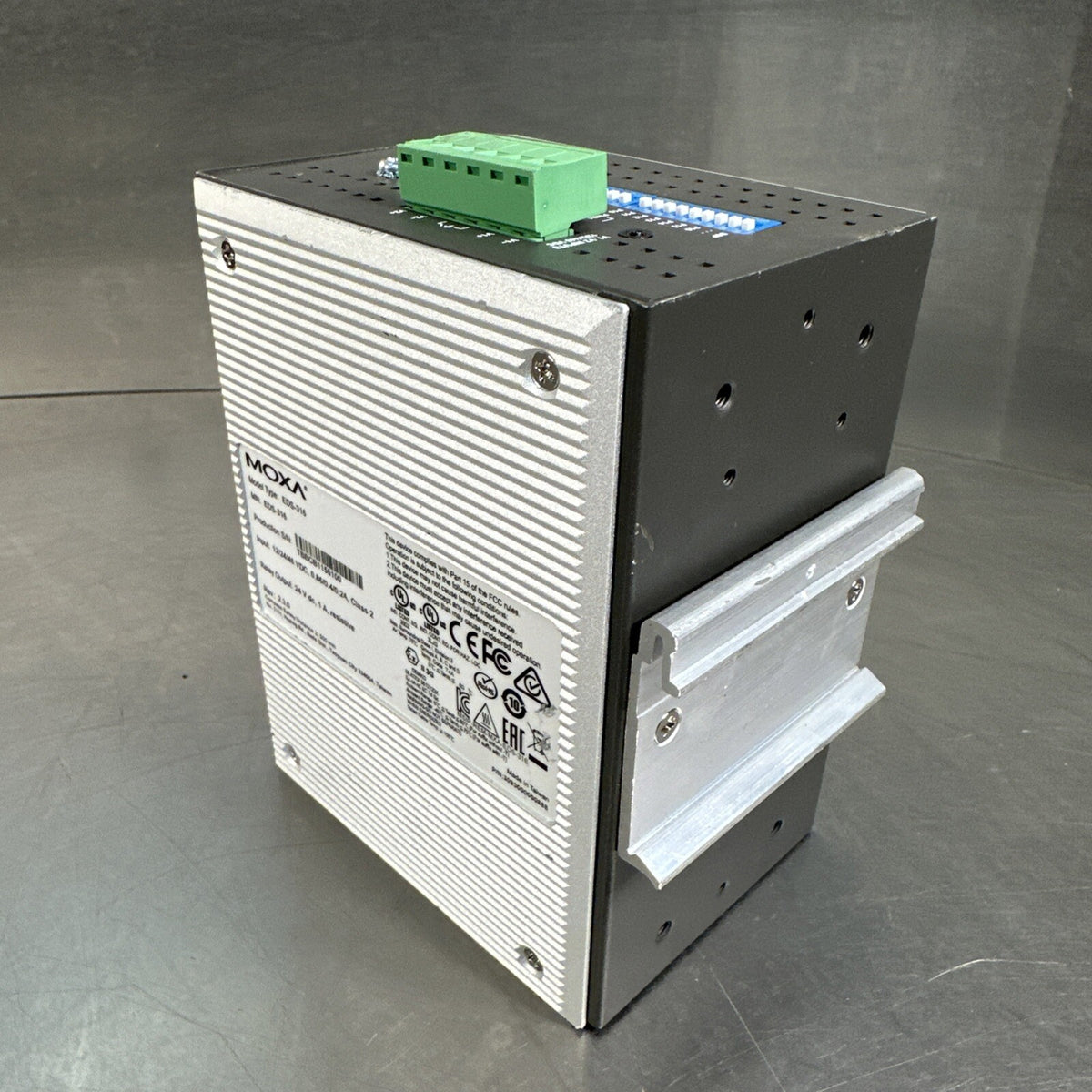 Moxa EDS-316  Industrial Ethernet Switch            (BIN-7.1.4)