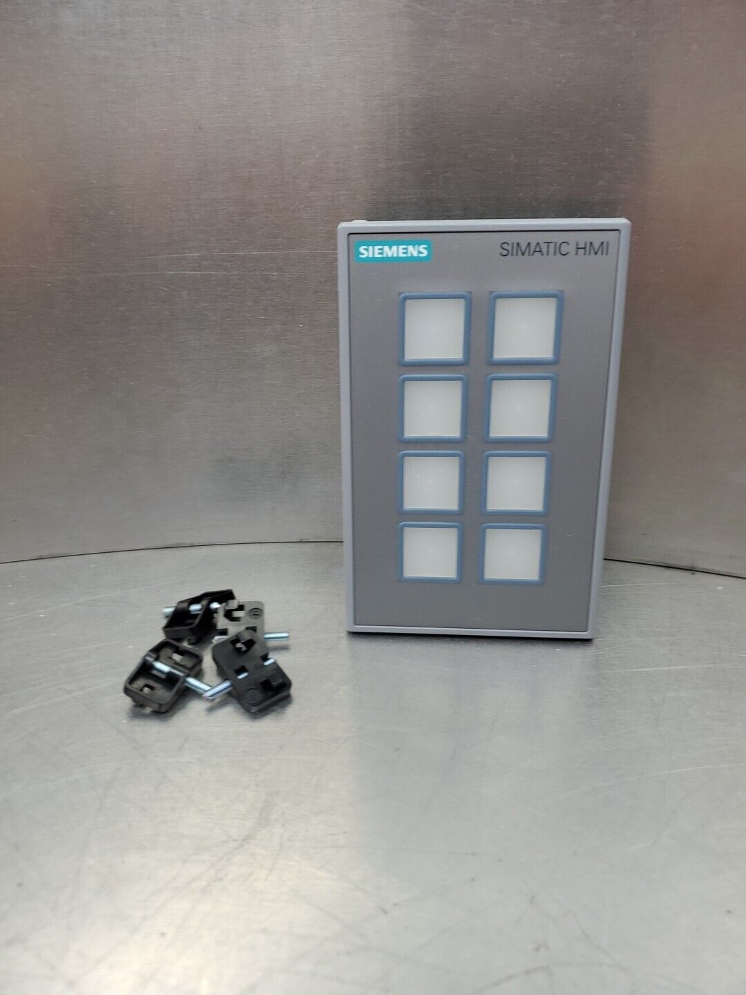 SIEMENS Simatic KP8 (6AV3 688-3AY36-0AX0) HMI 8-Button Panel.                 2C