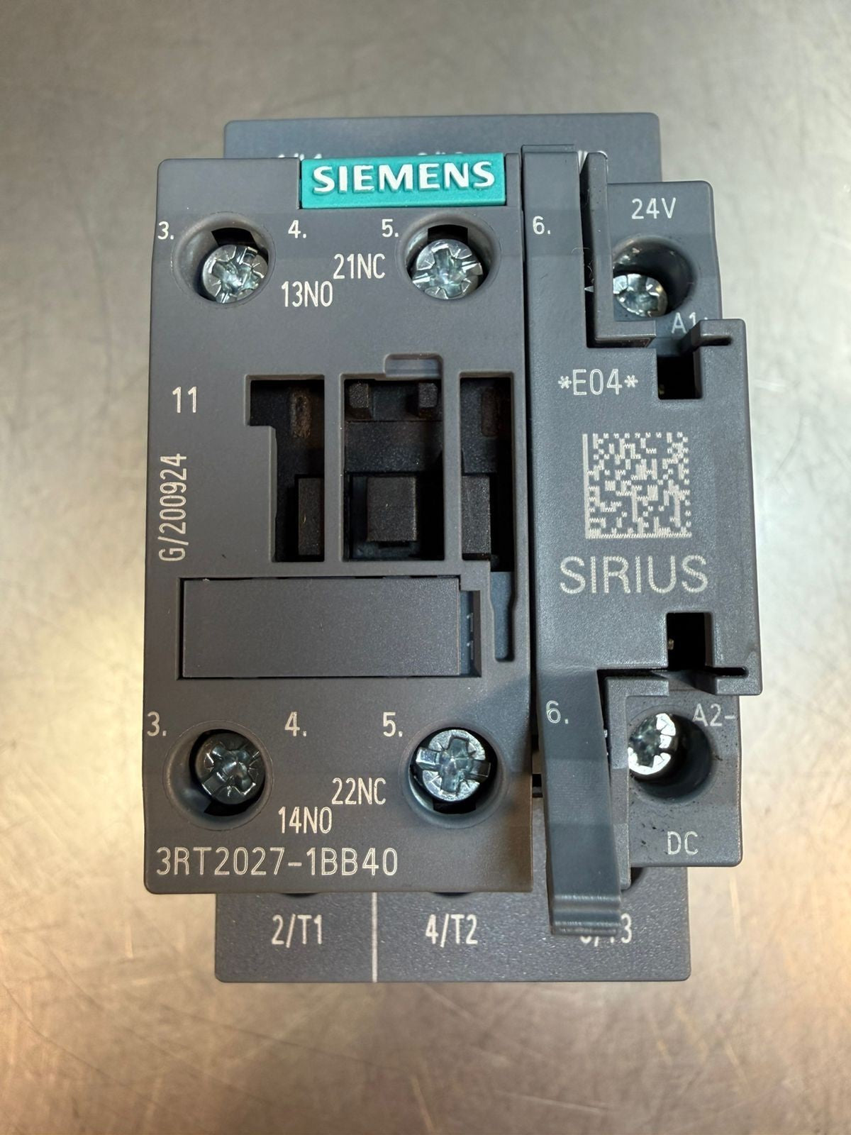 Siemens 3RT2027-1BB40 Sirius Power Contactor Motor Control        (7.4.2)
