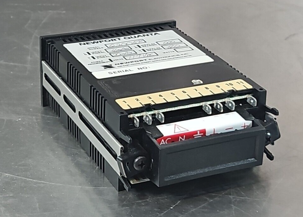 NewPort Quanta Q25005P Digital Panel Meter                               Loc4D26