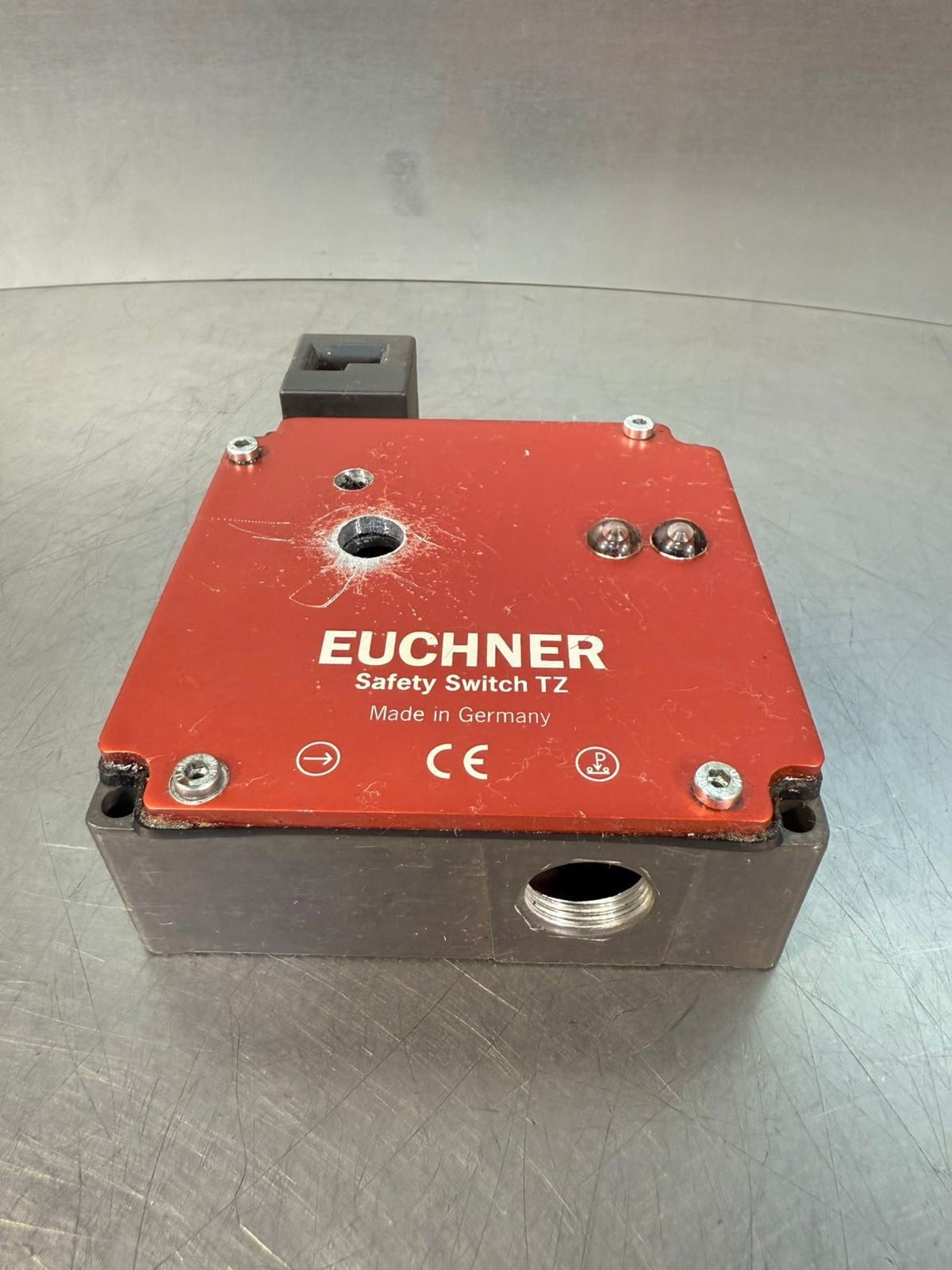 Euchner Safety Switch TZ TZ1LE024PGVFG-R / TZ1LE024PG              (2.1.5)