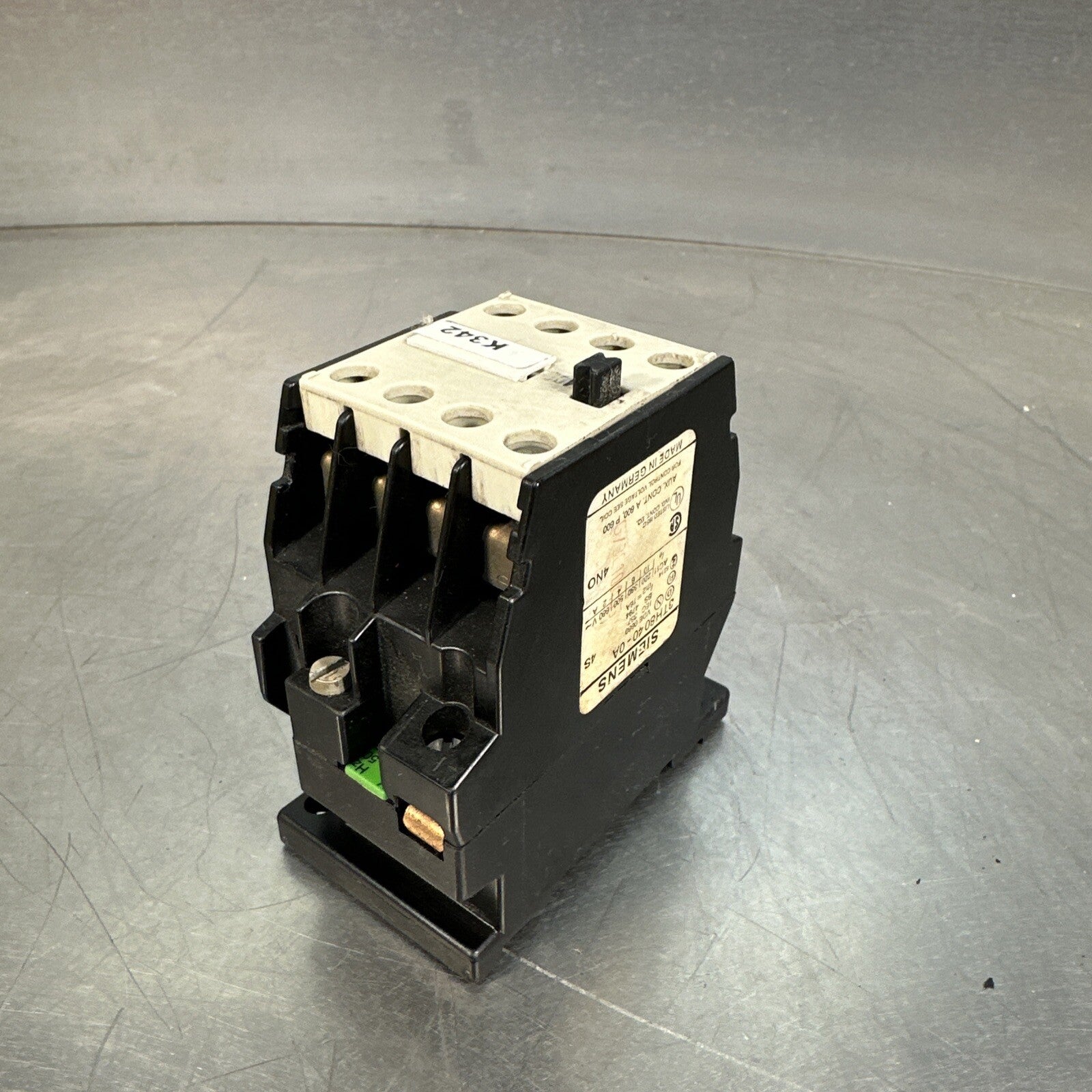 Siemens Furnas Electric Co 3TH8040-0A Contactor (BIN-1.1.1)