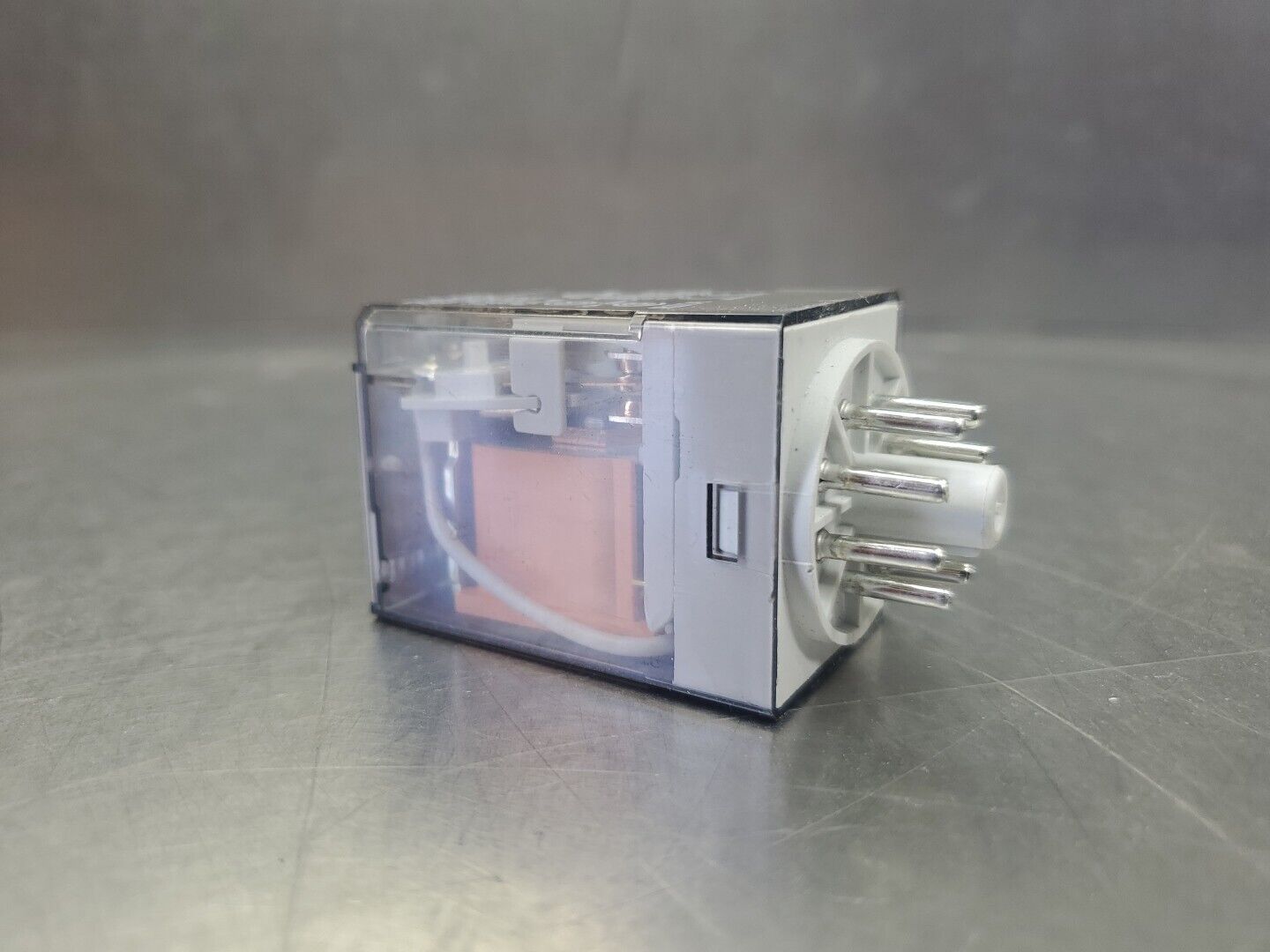 Allen Bradley 700-HA32A1 10A DPDT 120V Relay.                              4D-28