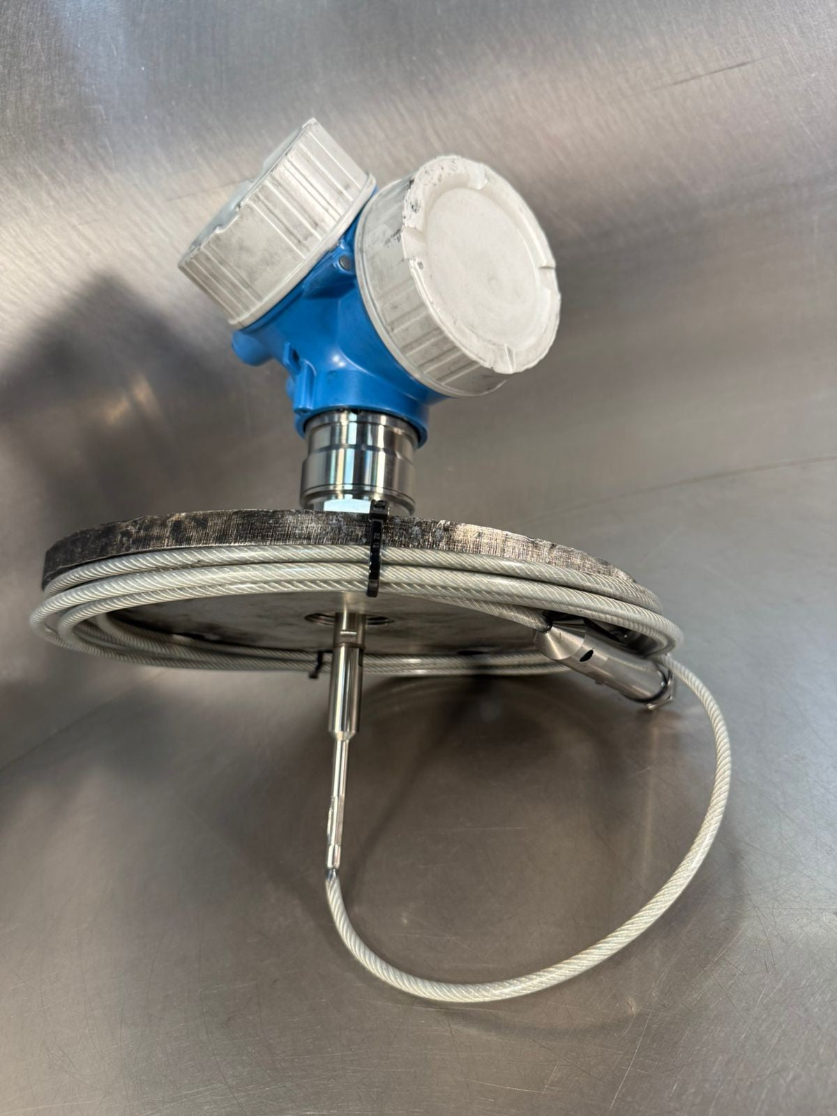 Endress Hauser IP68/66 Type 4X / 6P Encl. FMP57-17H19/0           (11.6.4)
