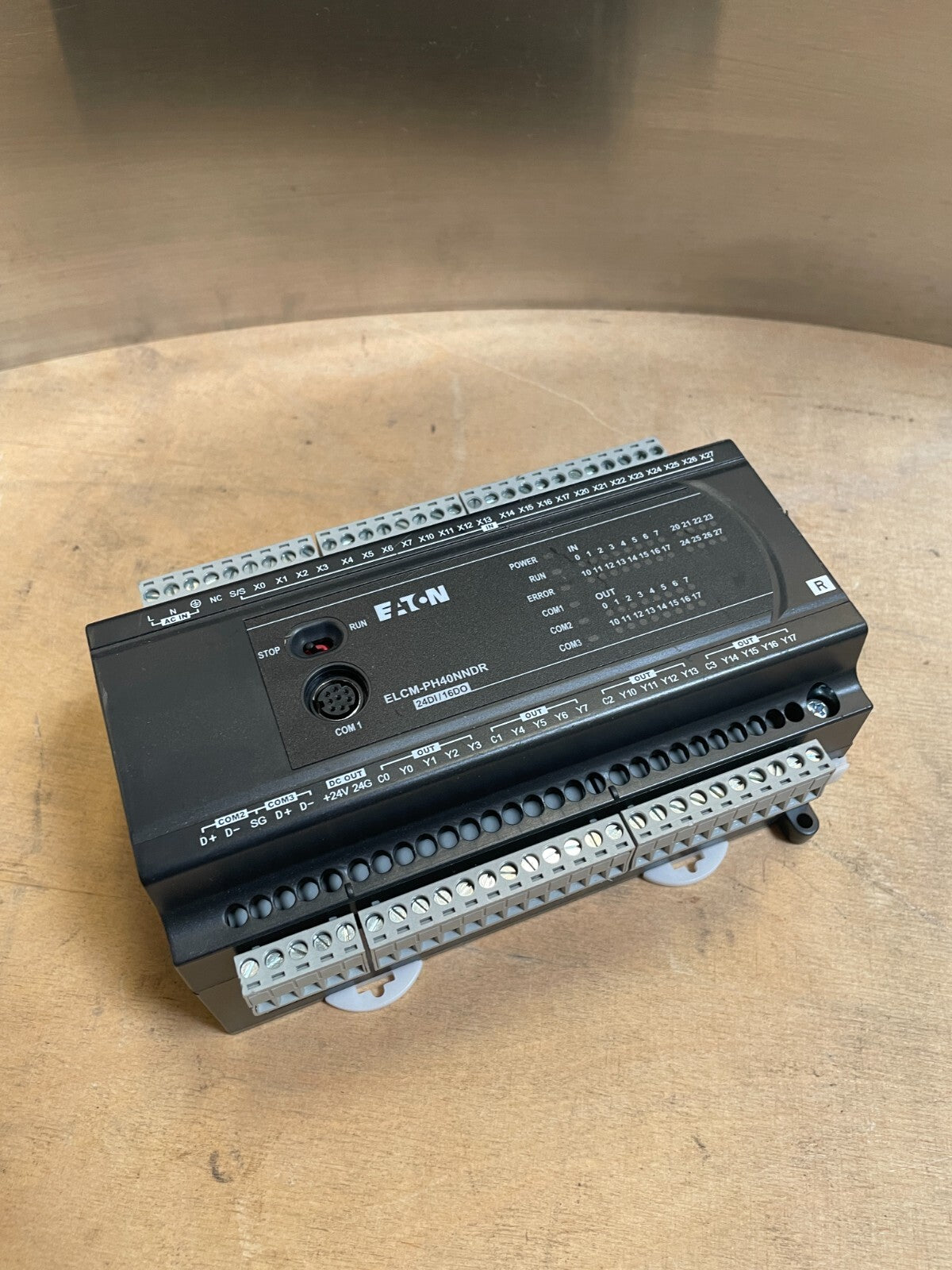 Eaton ELCM-PH40NNDR-1 Input100-240V Output 2.0A Programmable Logic Controller@2C