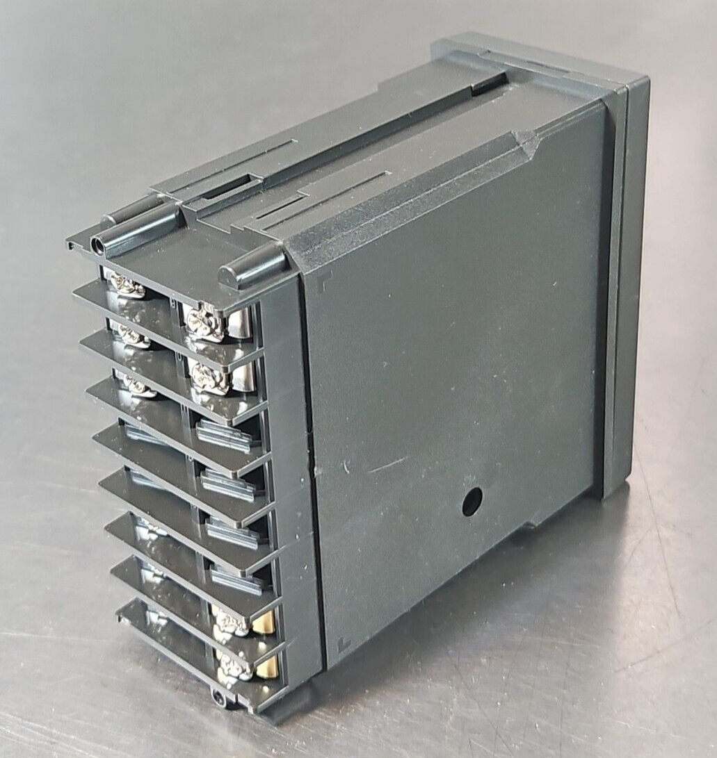 RKC  REX-C400 temperature controller                                  (BIN642)