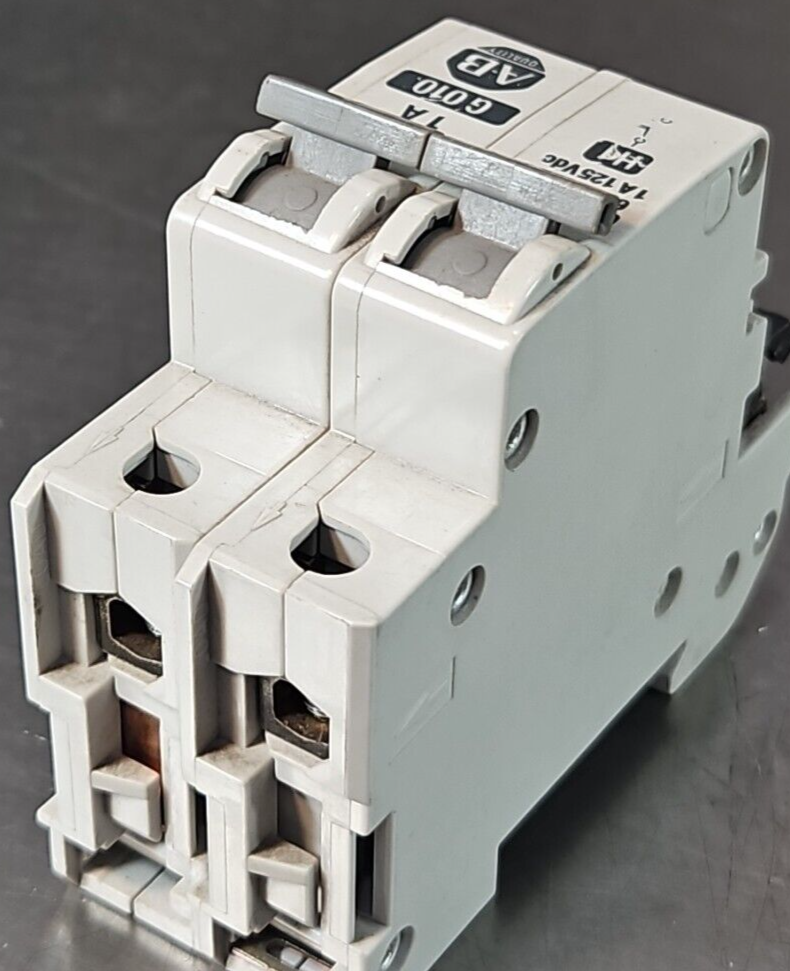 Allen-Bradley 1492-CB1 G010 Series B Circuit Breaker 1A                   loc4D3