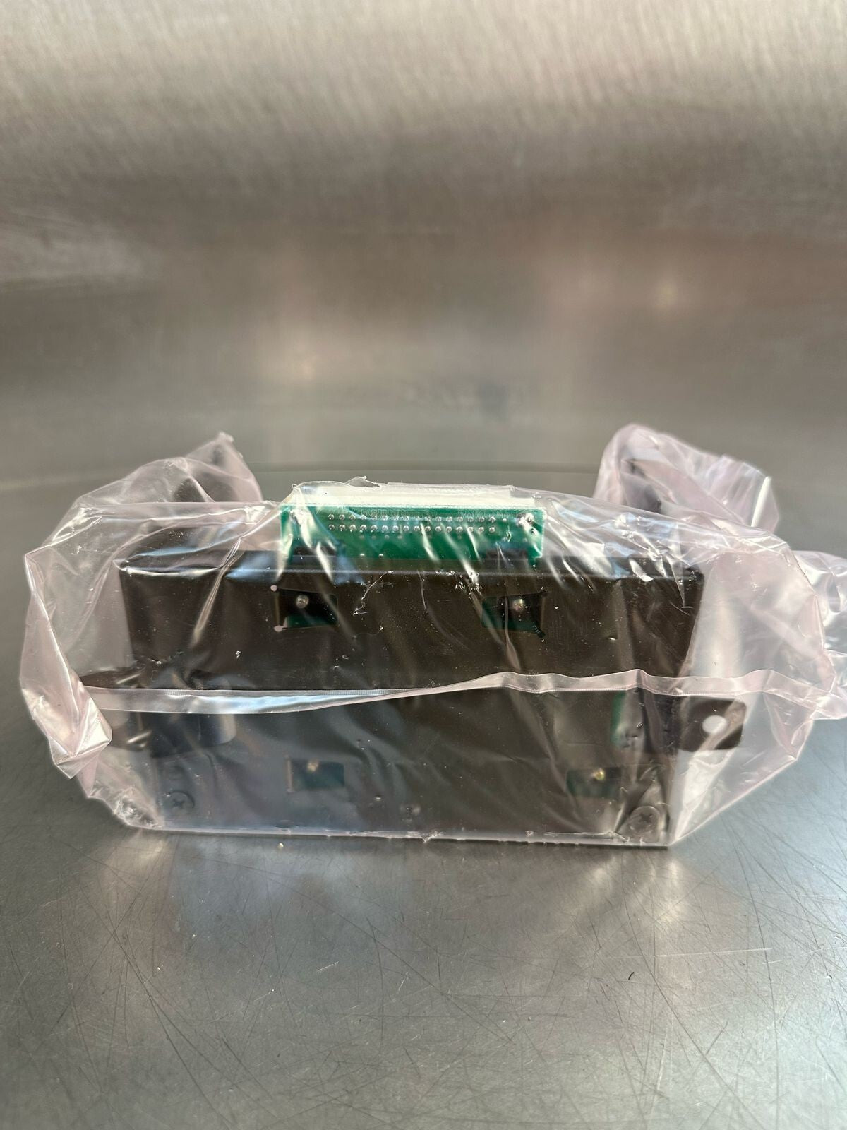 *Allen Bradley 1746-A2 /A SLC 500 2 Slot Fixed Expansion Rack        (6.4.4)