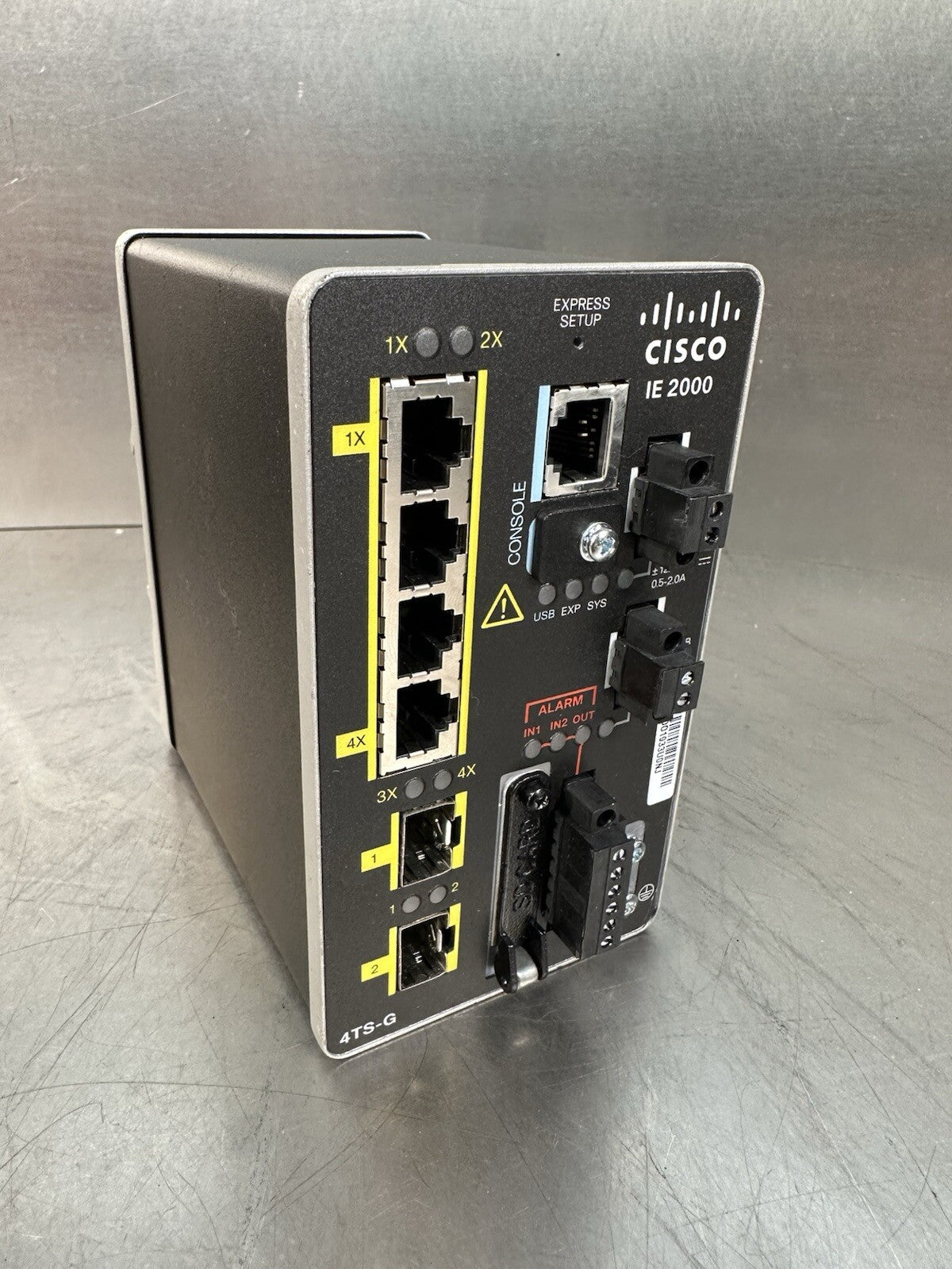 Cisco IE-2000-4TS-G-B Industrial Ethernet Switch 4 FE Copper & 2 GE (BIN-7.5.2)