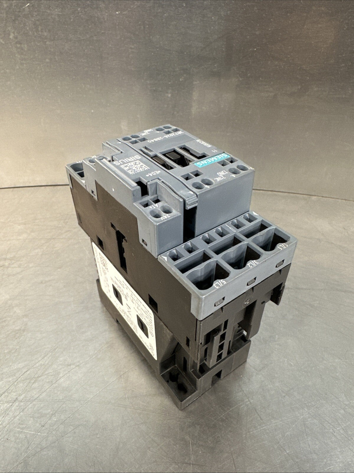 Siemens 3RT2026-2BB40 CONTACTOR                                     (5.3.1)