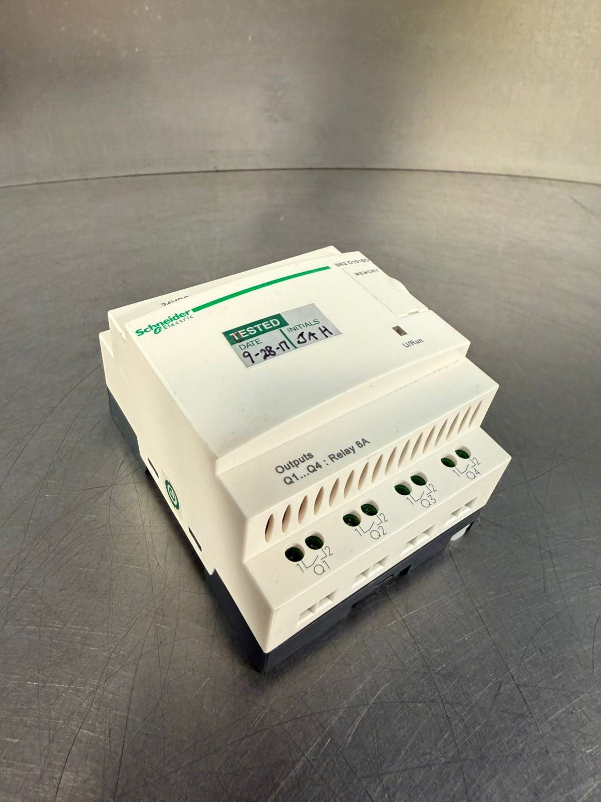 Schneider Electric SR2D101BD / SR2-D101BD  88960421 24Vdc 2.7W     (4.4.5)
