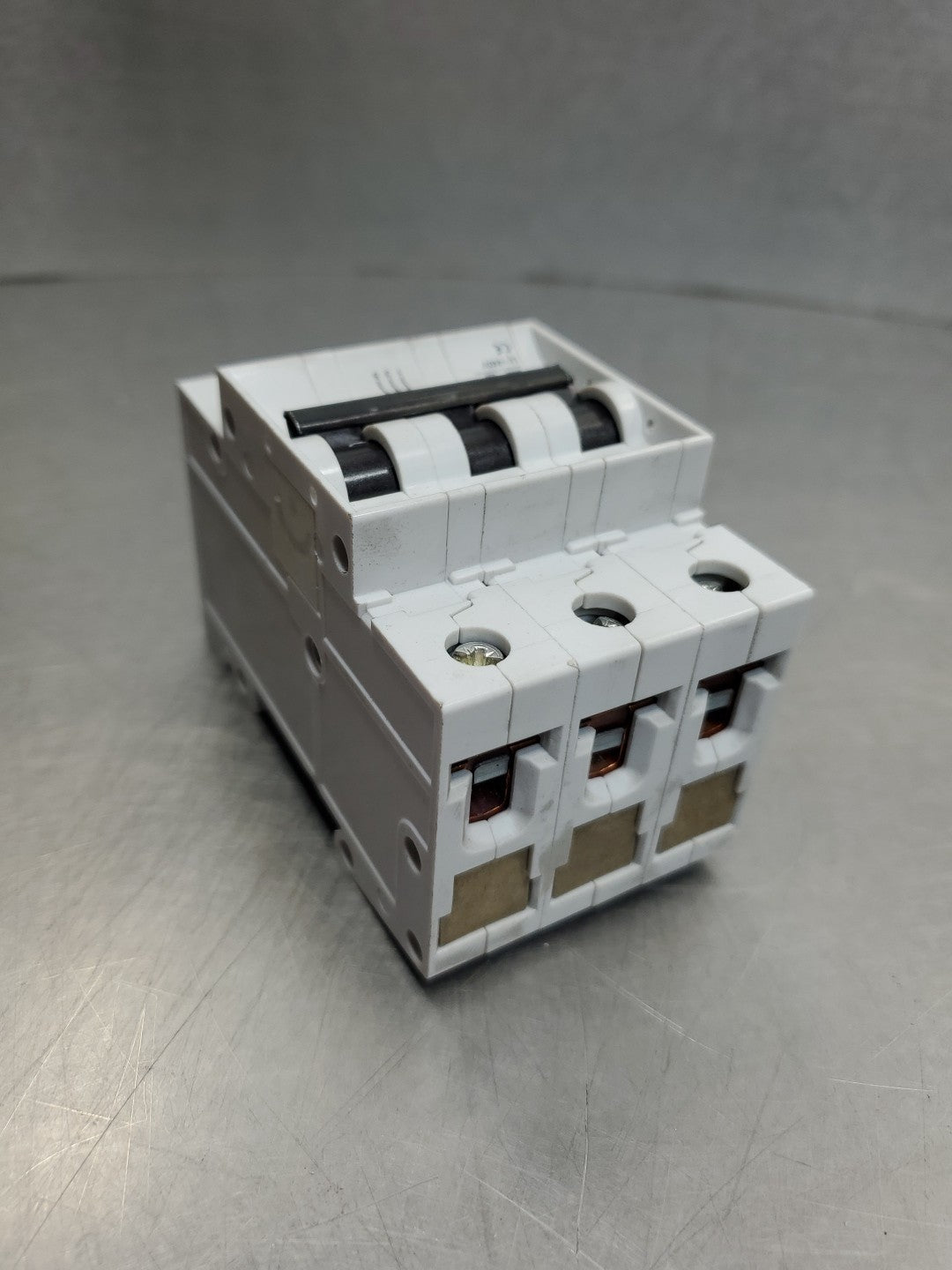 47183940