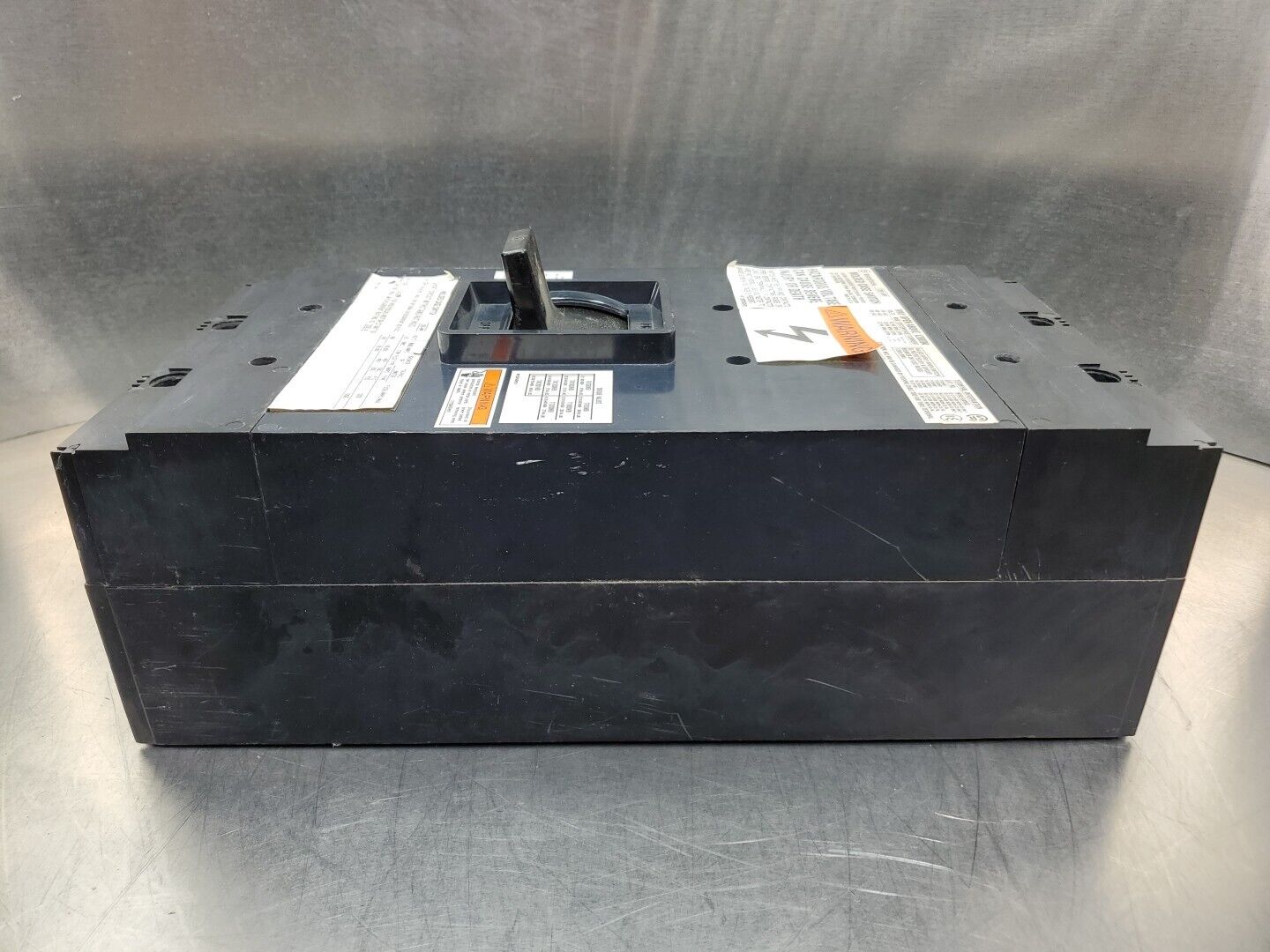 Westinghouse NC31200WK 1200AMP 3Pole Breaker.                                 1E