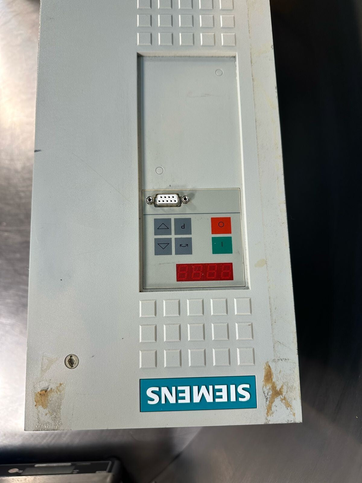 Siemens 6SE7022-6EC51 6SE70226EC51 AC Drive             (8.5.4)