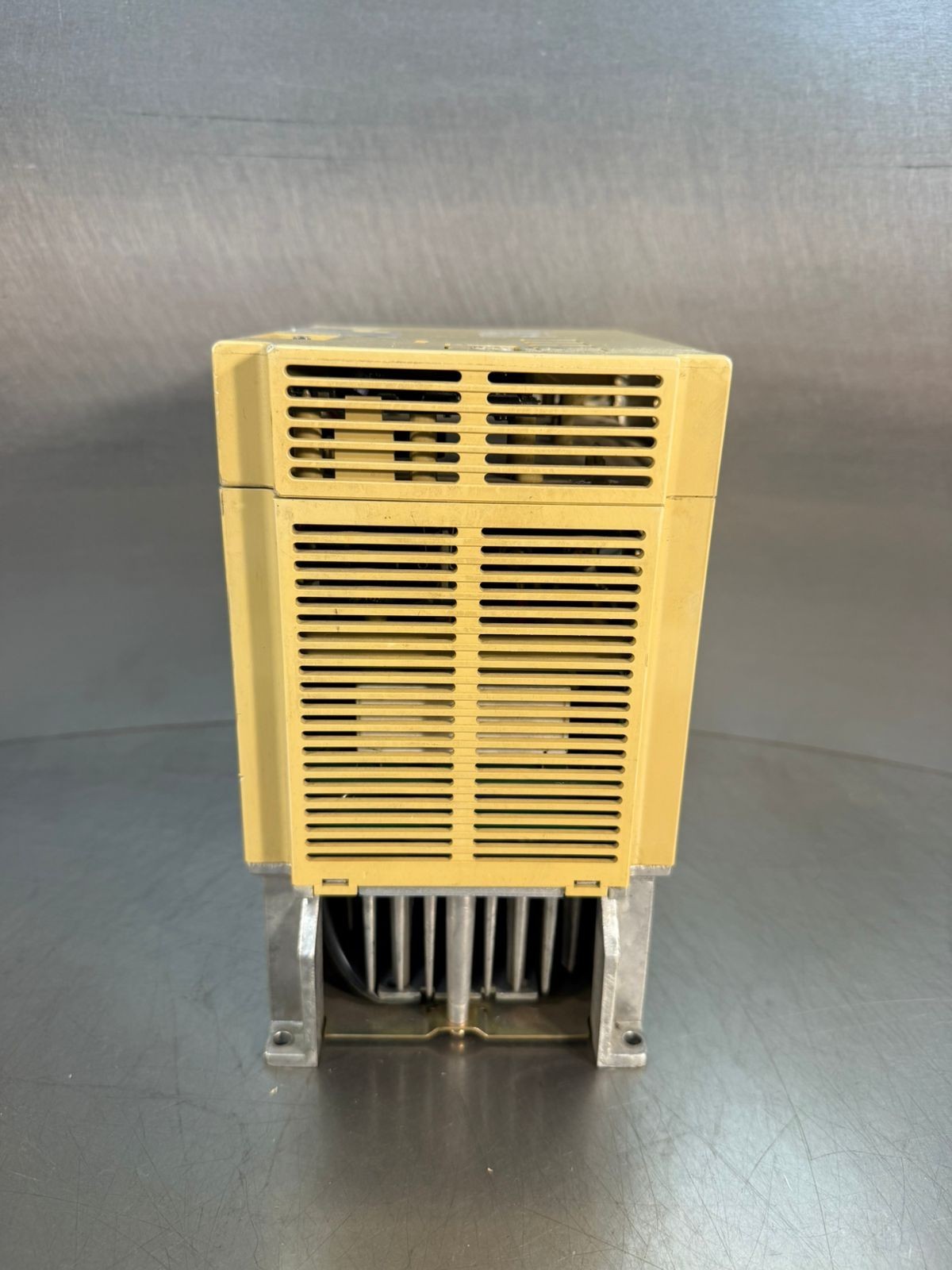 Yaskawa SGDB-20ADG Servo Pack  3Phase Servo Drive                  (8.3.6)