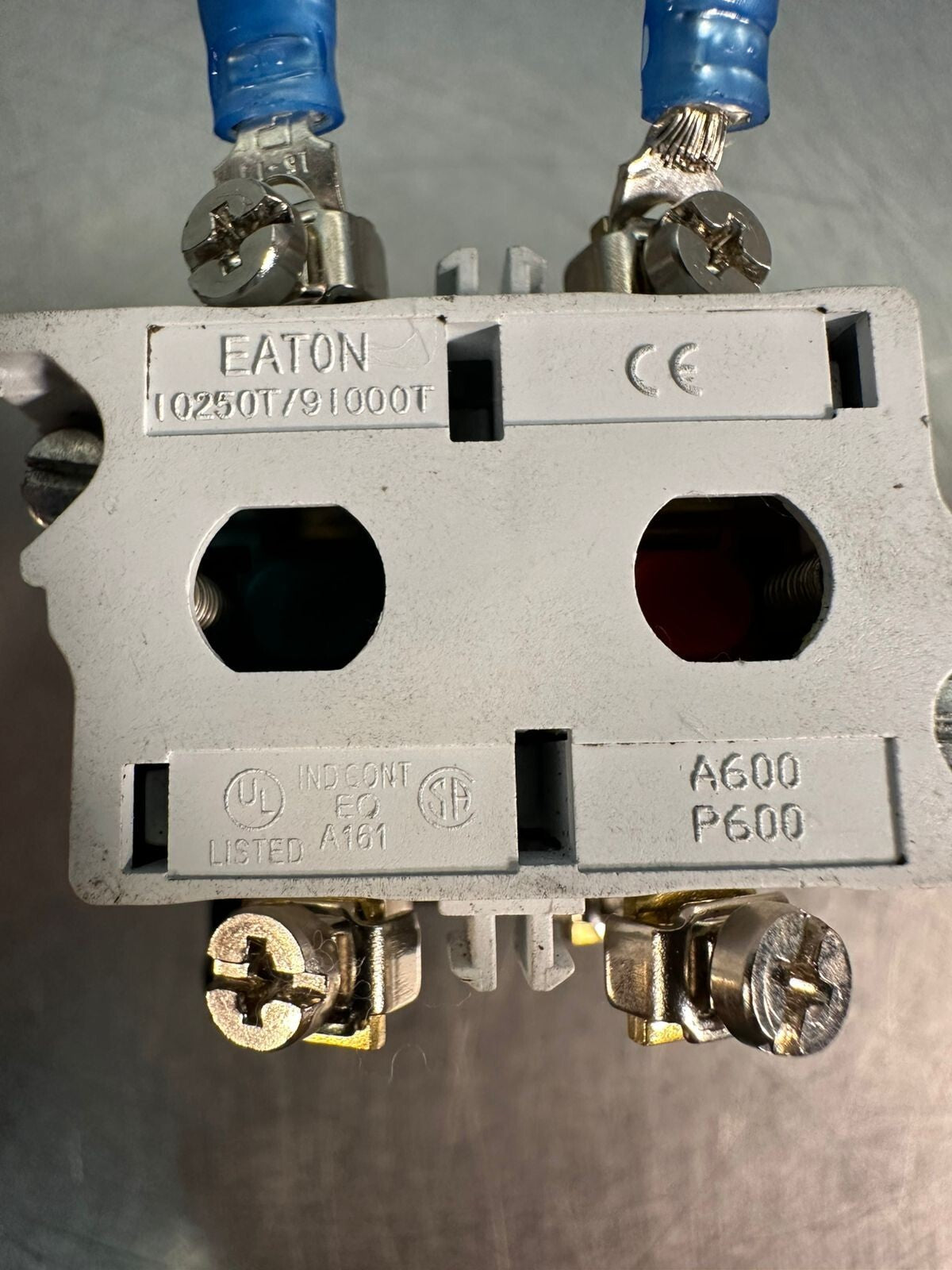 Eaton 10250T/91000T Switch.  with Cam 1-0420                      (7.2.2)