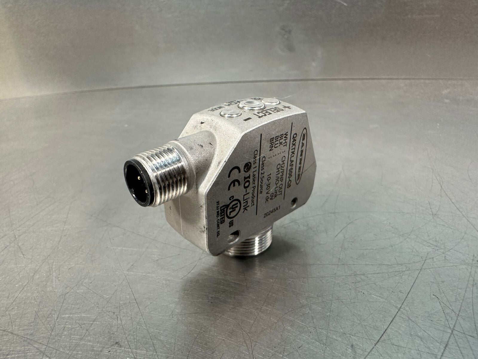 Banner Q4XTKLAF600-Q8 Photoelectric Sensor 10-30Vdc      (5.3.3)