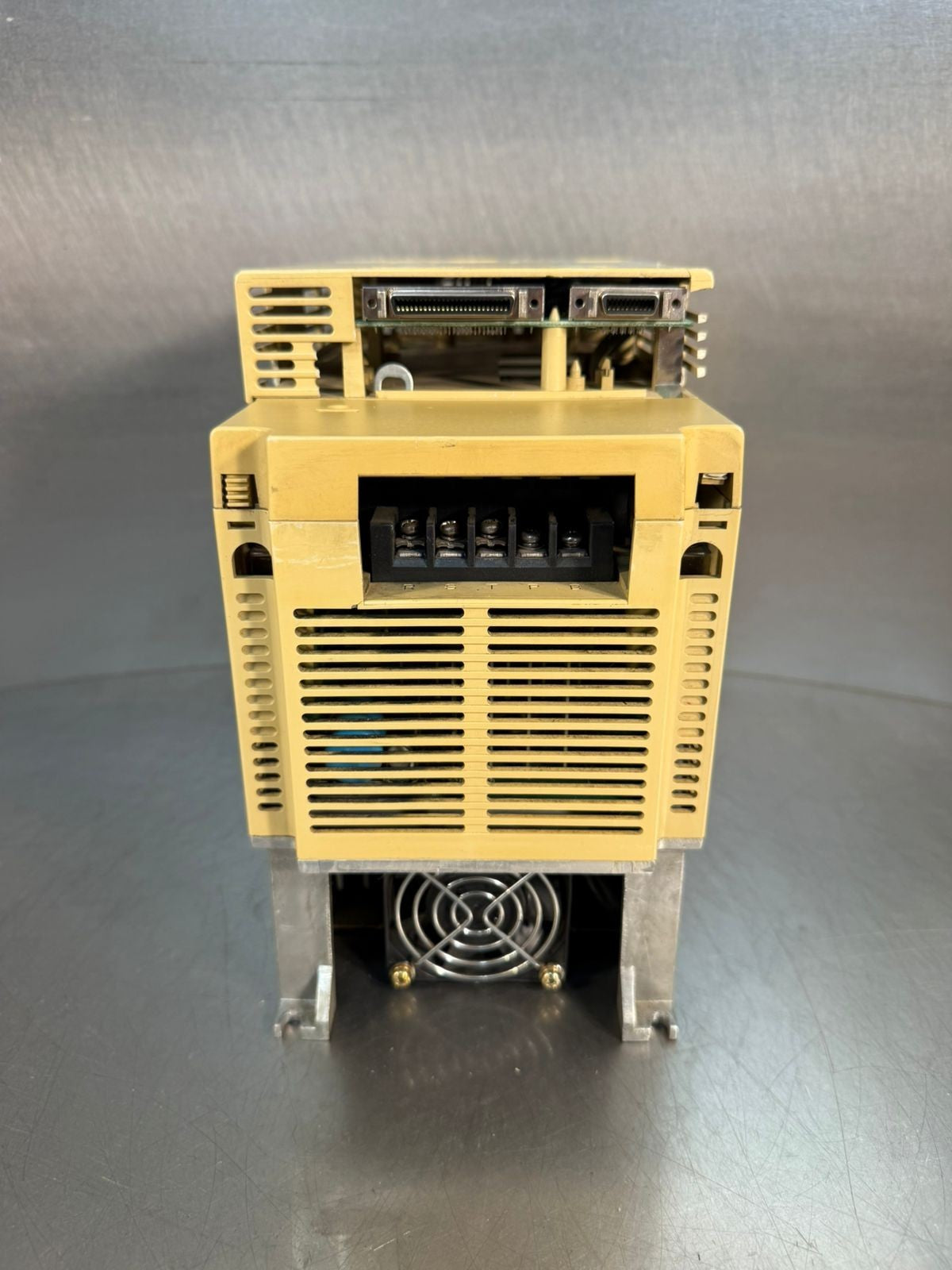 Yaskawa SGDB-20ADG Servo Pack  3Phase Servo Drive                  (8.3.6)