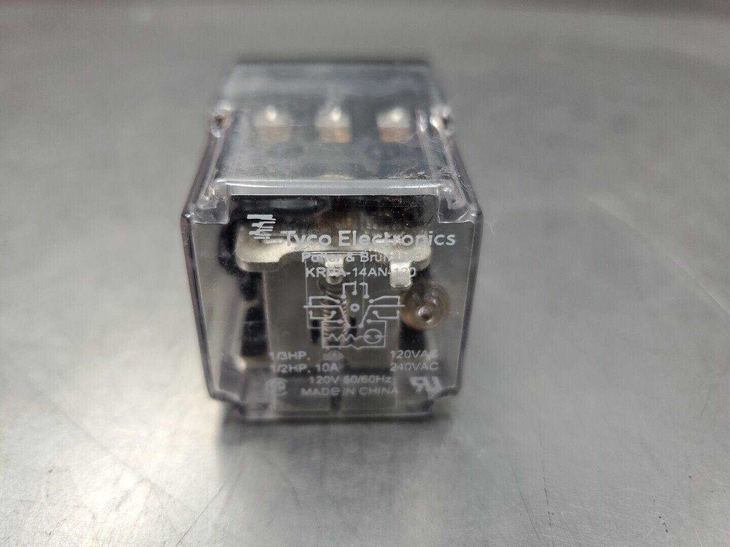 TYCO KRPA-14AN-120 10A ½HP RELAY.                                          4D-35